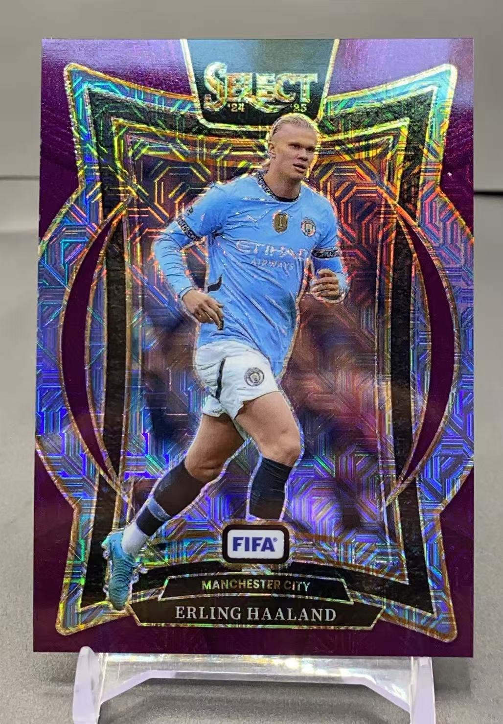 2024-25 Panini Select FIFA Erling Haaland 【杭州310】曼彻斯特 埃尔林 哈兰德 魔人布欧 紫折 实卡精美 卡品如图 Y