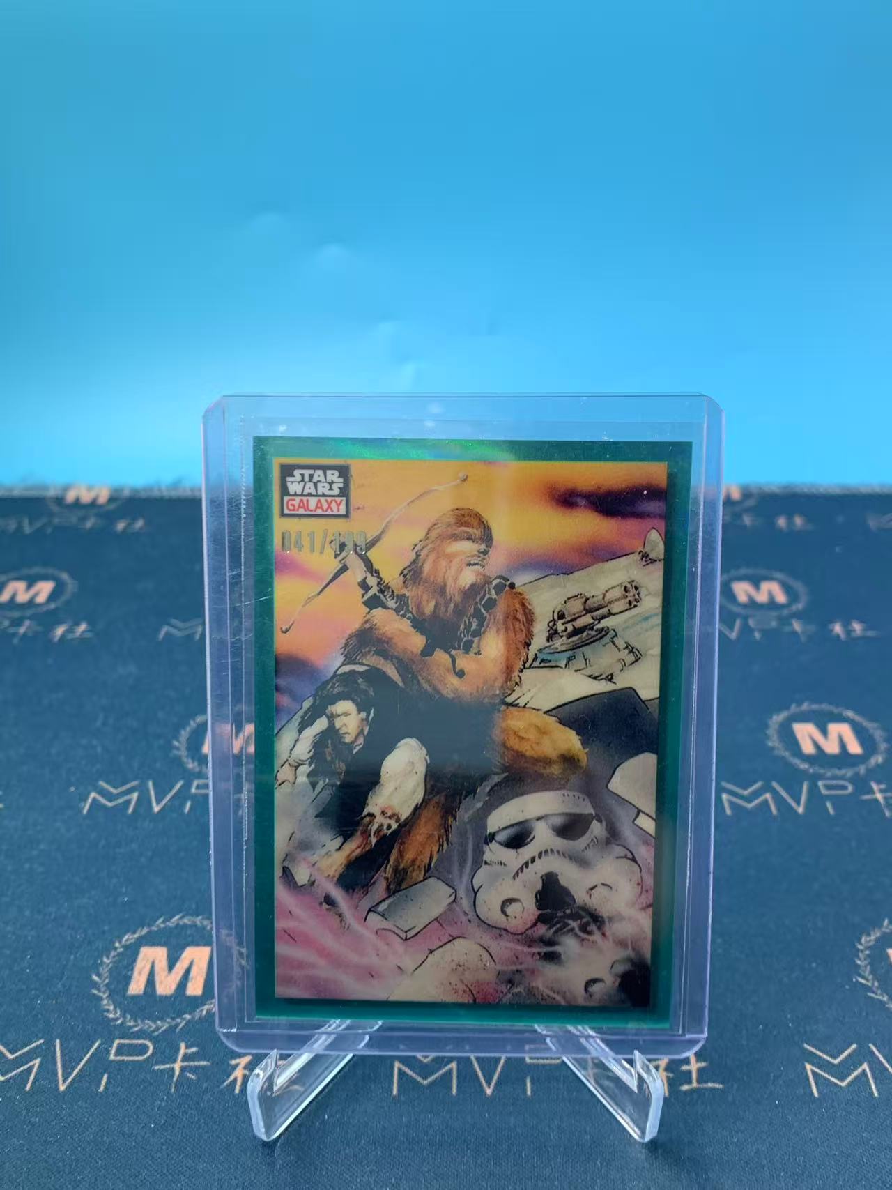 2023 Topps Star Wars 星球大战 【MVP拍卖】 41/199编 青折射 Galaxy 楚巴卡 Chewbacca 凑套必备 漩涡
