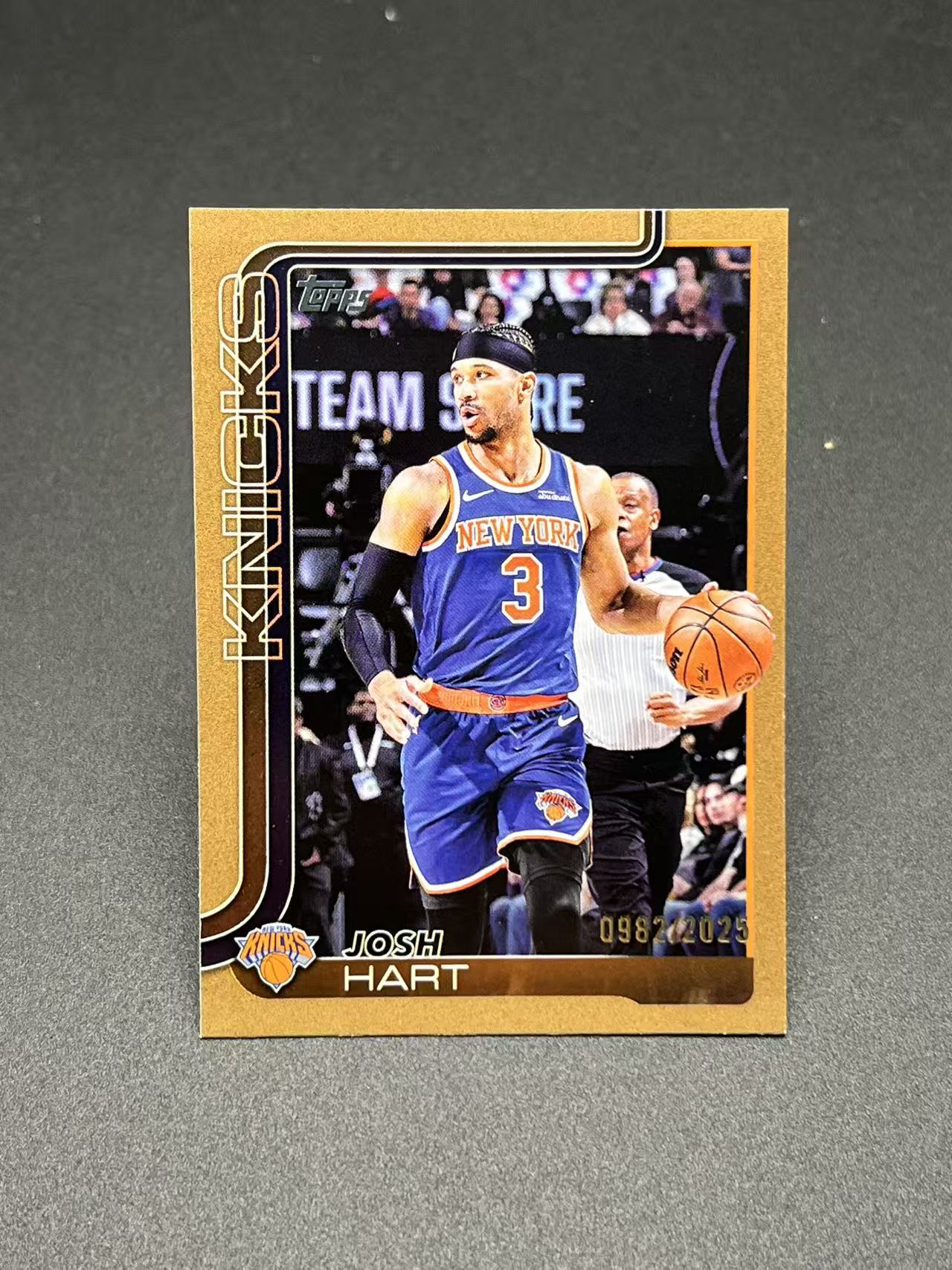 2025 Topps FLAGSHIP Josh Hart #16 乔 哈特 尼克斯 金折 base 2025编 专收必备 烧烤