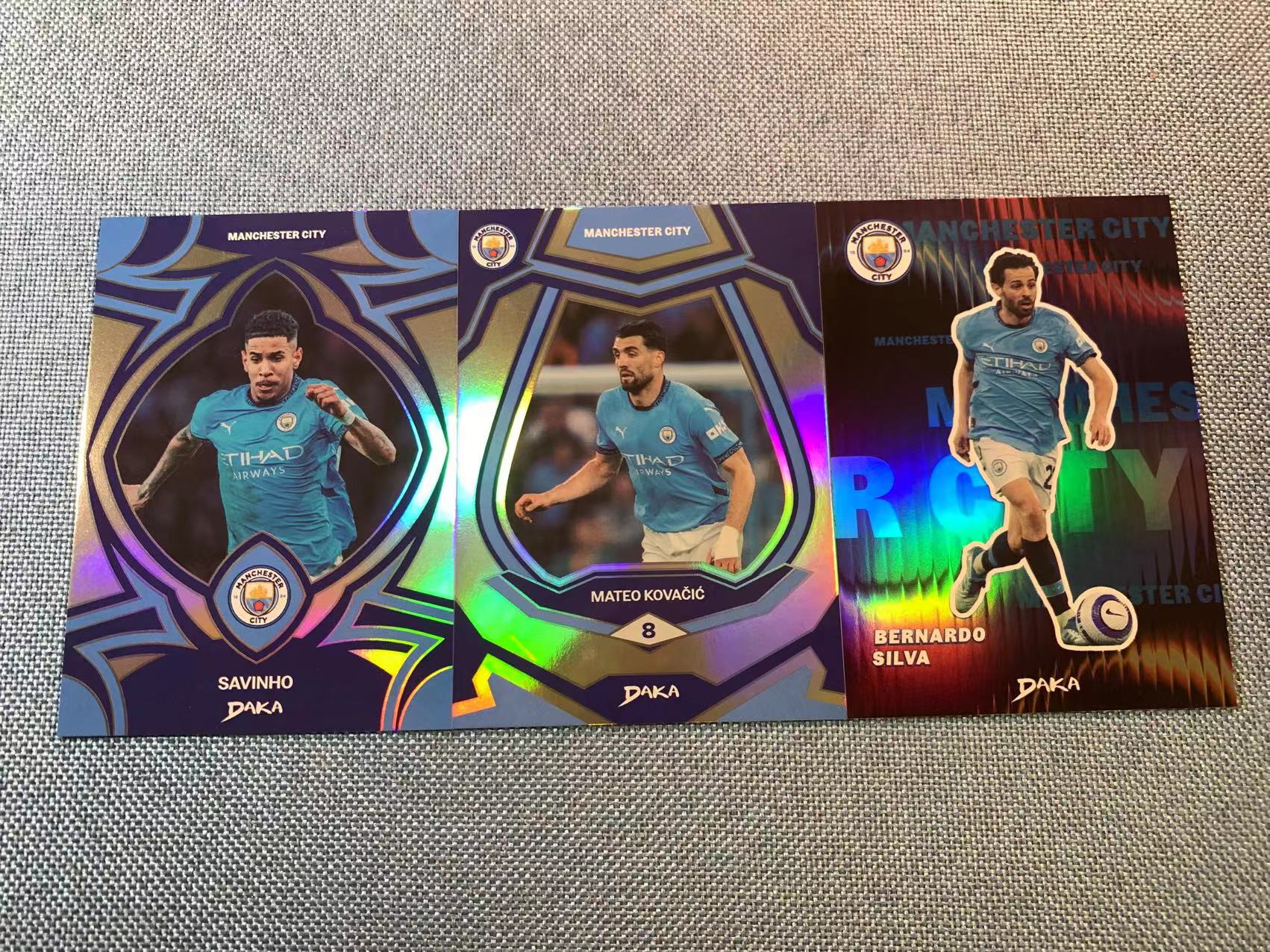 (詹叔代拍)2025 daka 达咖 曼城队盒 科瓦西奇 萨维尼奥 b席尔瓦 149编 折射 卡品如图 顺丰寄付 i3