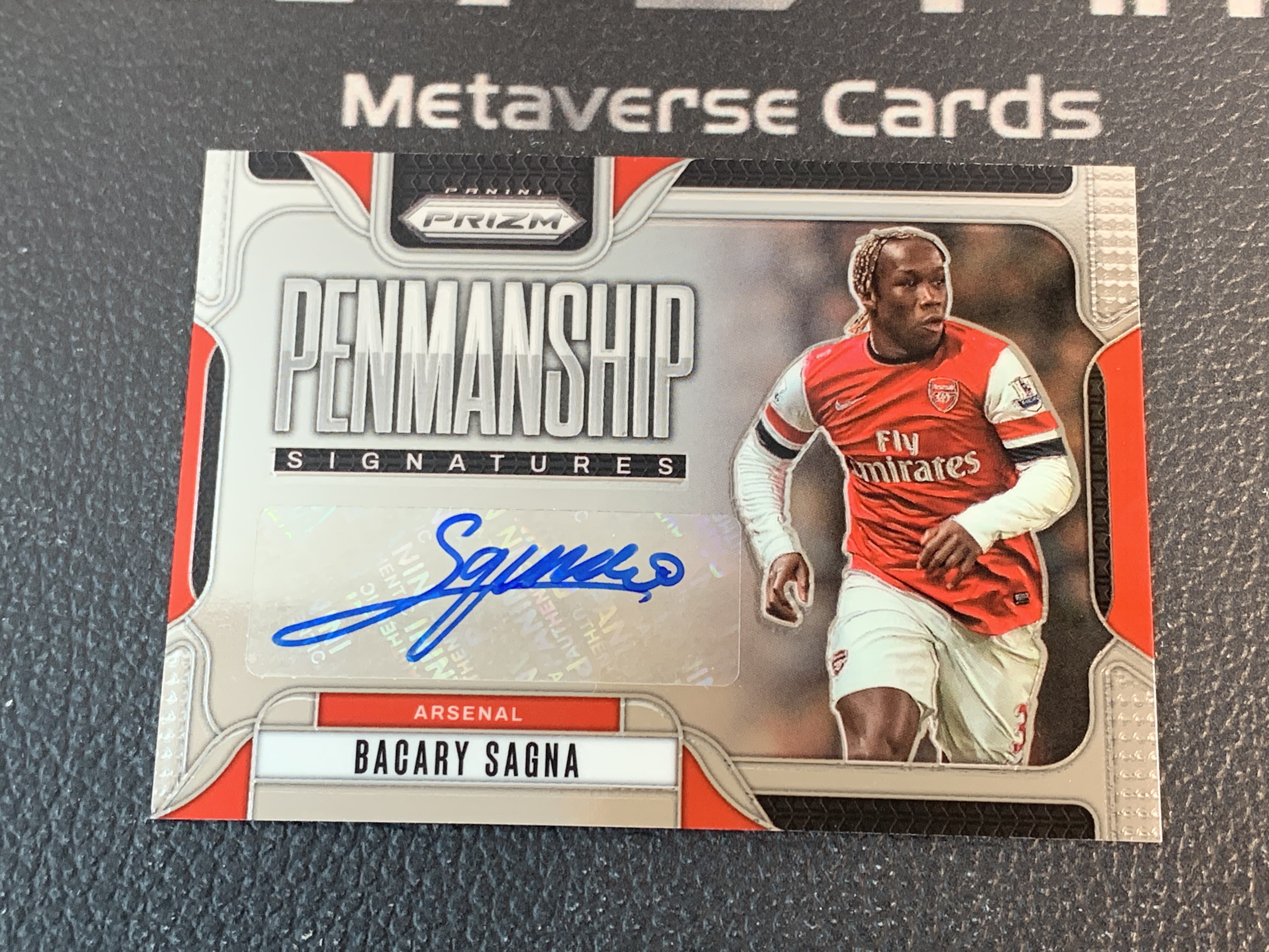 【元宇宙拍卖】垂柳树110：2024-25 Panini Prizm Bacary Sagna 英超pz 巴卡里 萨尼亚 阿森纳 法国 名宿 Penmanship签 签字 签名 微瑕如图 专收收藏必备