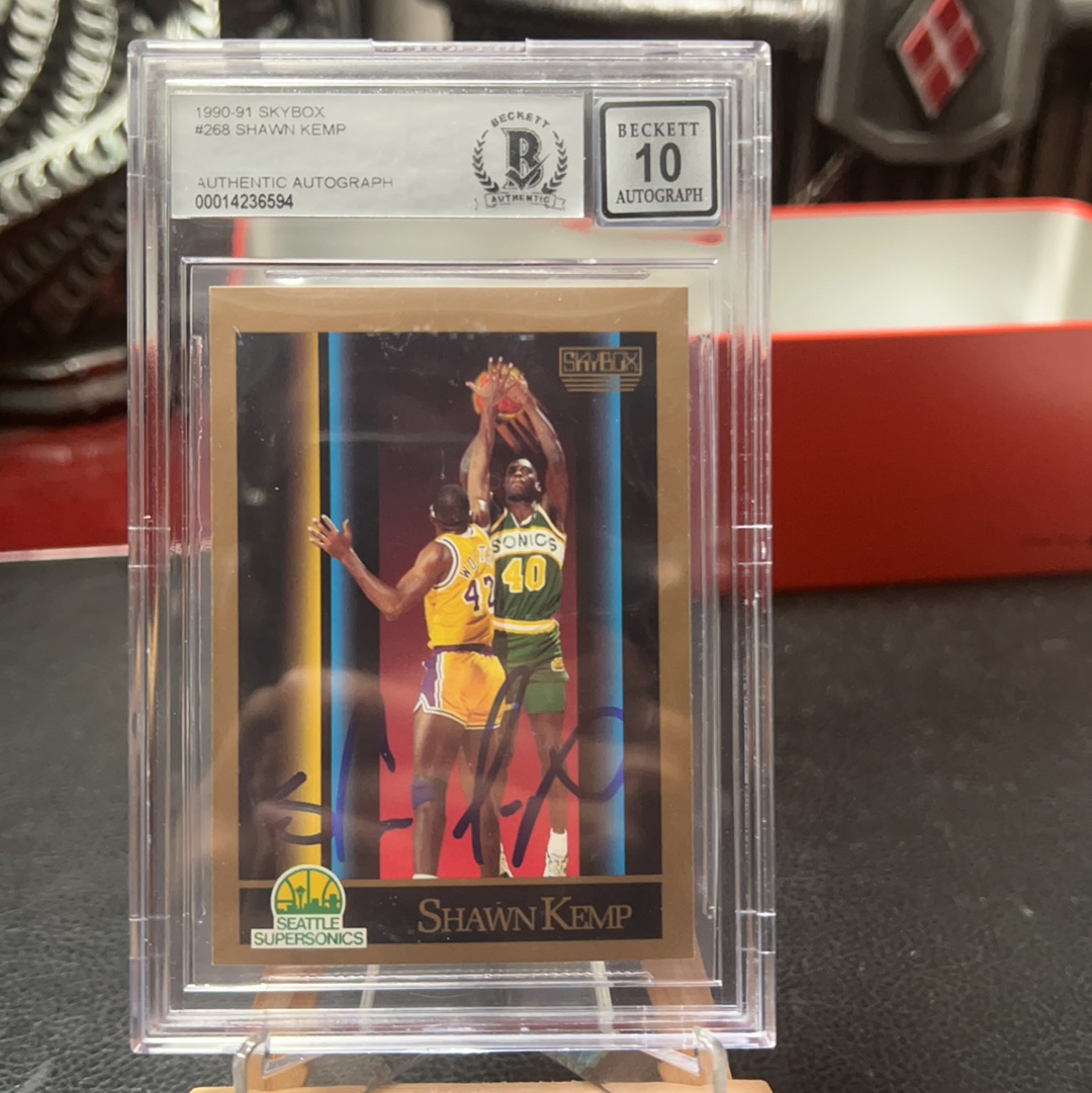 【SY代卖sy0524-可累积-瑕疵看图】1990-91 SKYBOX 篮球 Shawn Kemp 肖恩 坎普 卡签 签字