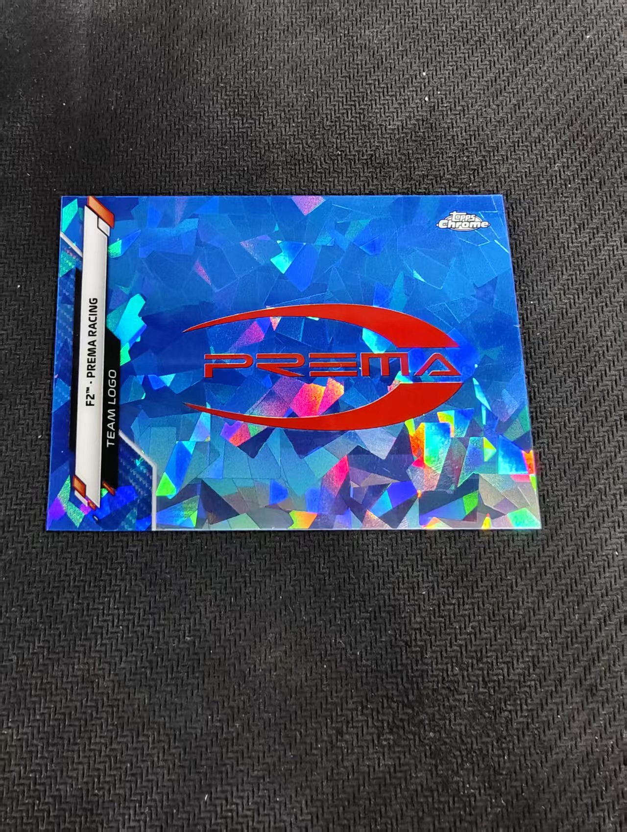 【汽水拍卖】2020 Topps Chrome Prema Racing 普瑞马车队 F1元年 Team Logo 队徽 队标特卡 蓝宝石 碎冰折 瑕疵如图
