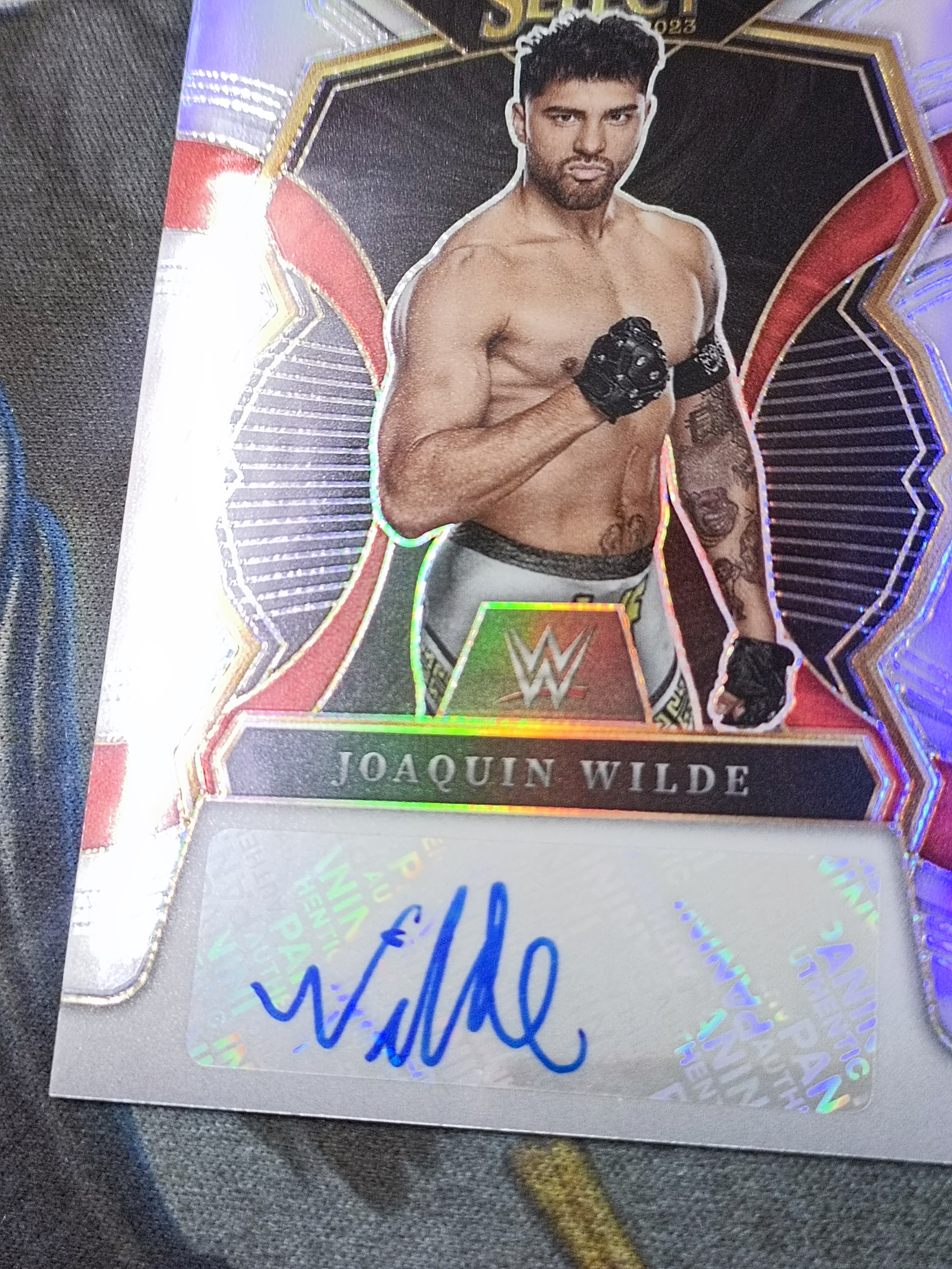 2023 Panini Select WWE Joaquin Wilde 华金 怀德 银折签 亲笔签名签字 WWE 职业摔角(品墨见大图微瑕)《苏州卡通》J【ANDY】