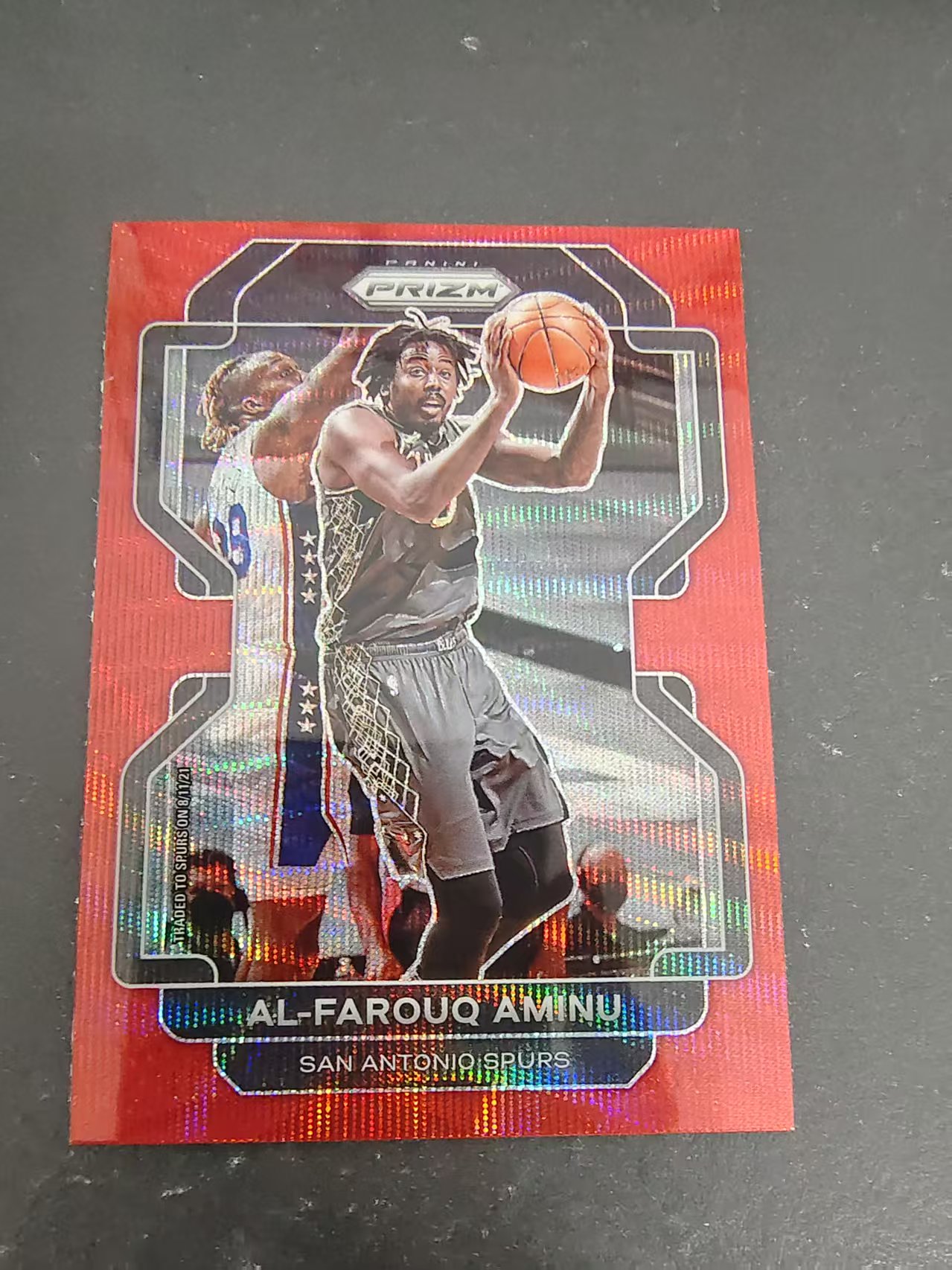 【可合并,不累计】2021-22 Panini Prizm Al-Farouq Aminu 阿米努 马刺 PZ 红波纹 划痕 边角瑕疵 #219
