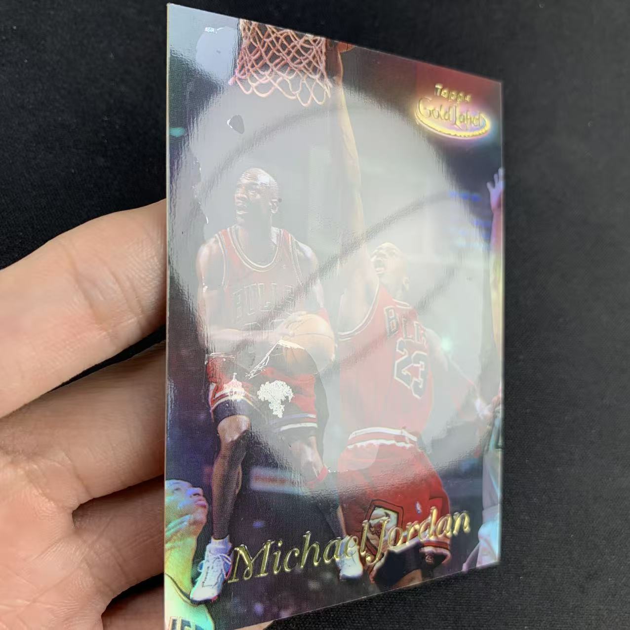 1998-99 Topps Gold Label Michael Jordan 迈克尔 乔丹 折射 黑板 大比例 经典上篮选图 公牛 瑕疵如图 @纪