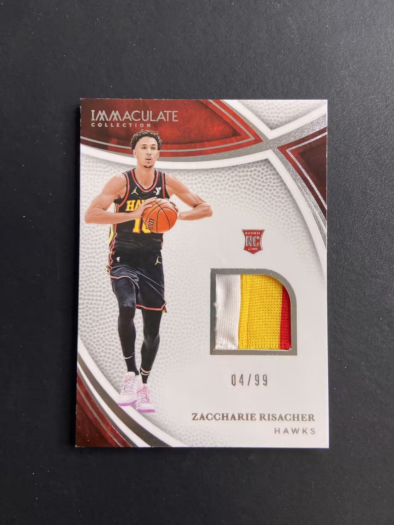 2024-25 Panini Immaculate Zaccharie Risacher 【肥猫代卖】L03Y 爱咪咪 老鹰 里萨谢 新秀 RC 小窗 球衣三色patch 4/99编 瑕疵如图