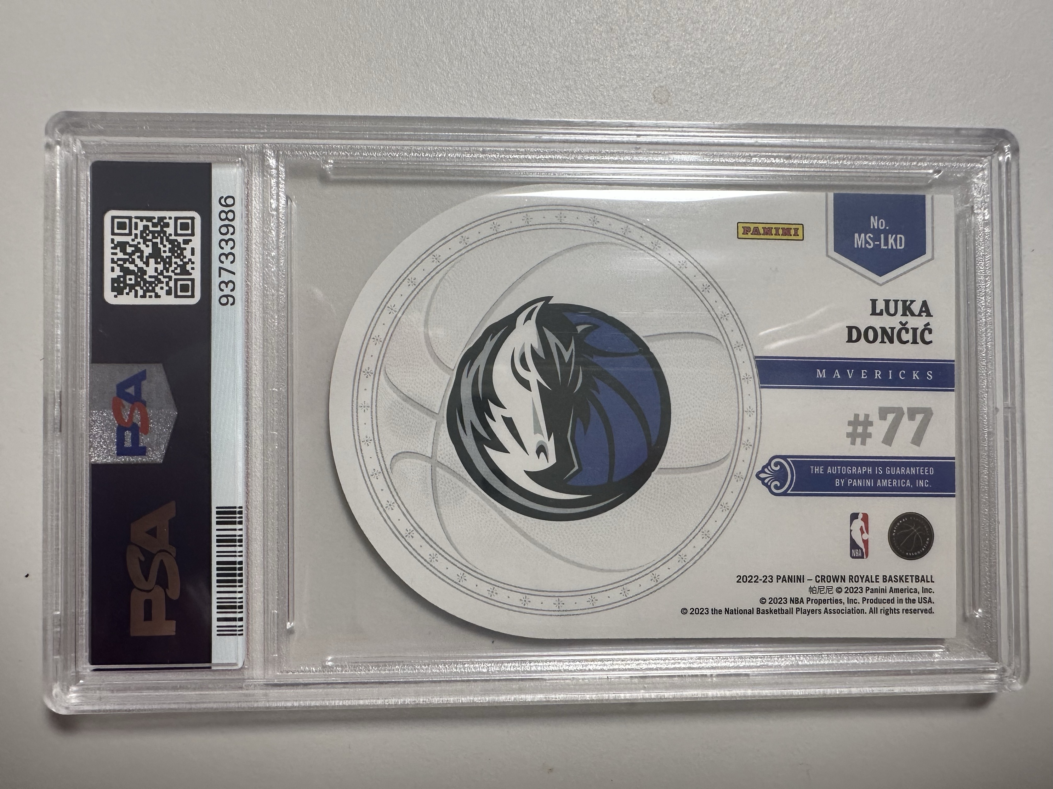2022-23 Panini Crown Royale Luka Doncic 卢卡 东契奇 皇冠 半球 MAJESTIC系列 闪版卡签 07/17编 PSA 10分