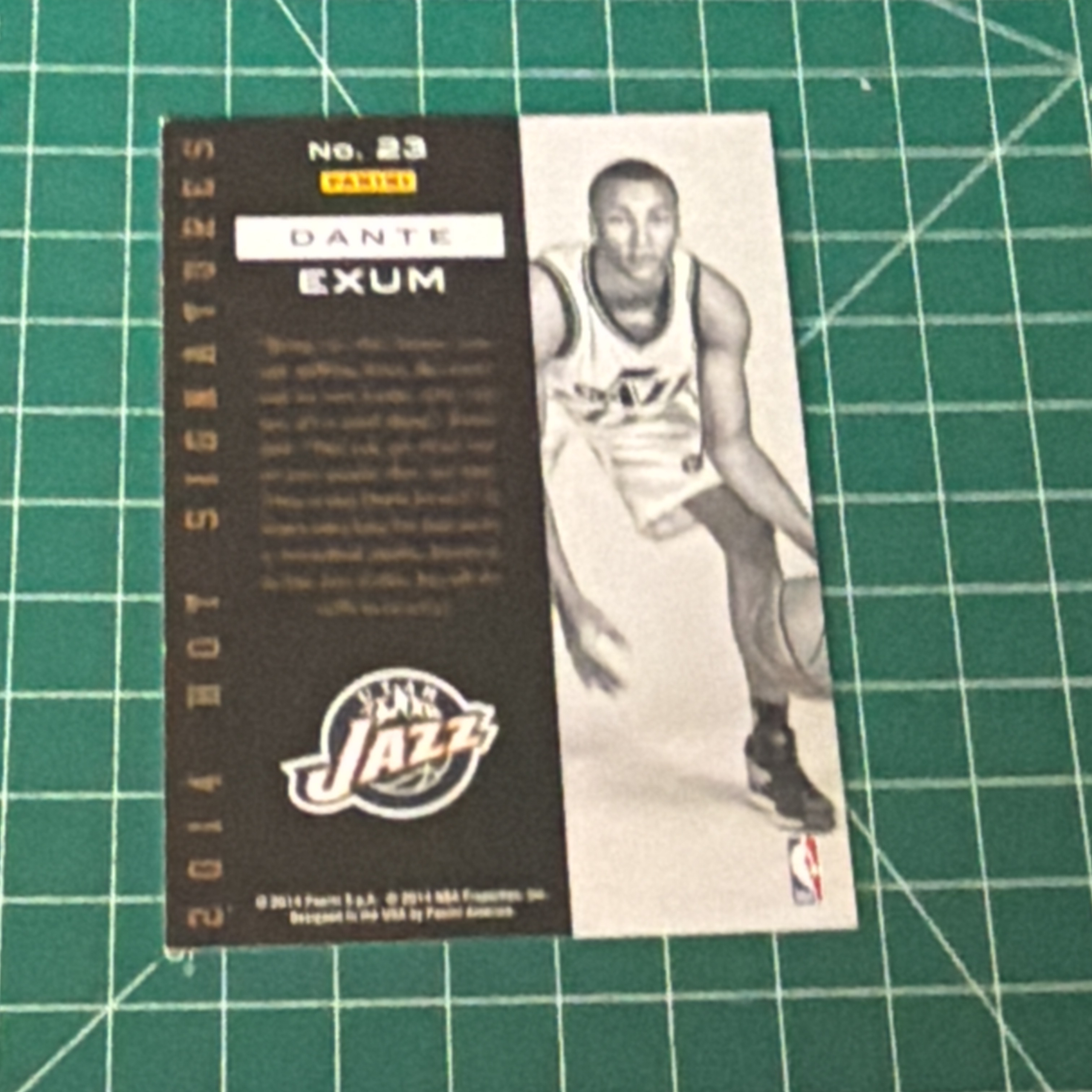 2014-15 Panini S.p.A Dante Exum 中雅图/中亚图 丹特 埃克萨姆 RC 埃萨姆 新秀年 新秀卡 金签卡 签名 签字 金色印签 特卡 老卡 绝版卡 稀有大比例