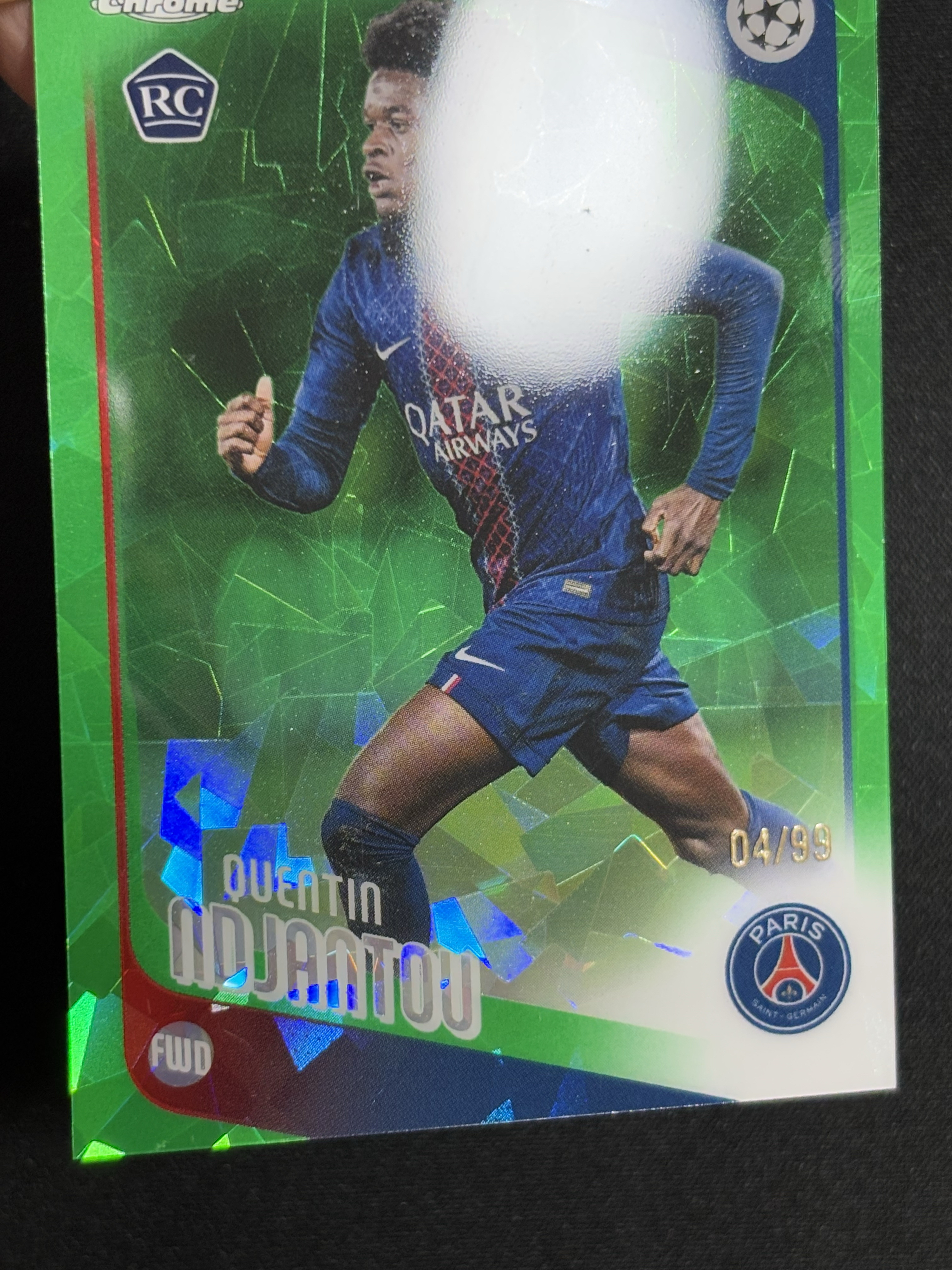 2025-26 Topps Chrome Quentin Ndjantou RC UEFA 欧冠 Sapphire 蓝宝石 巴黎圣日耳曼 昆廷·恩詹图 新秀 绿碎冰折 04/99编 瑕疵如图 -Yin