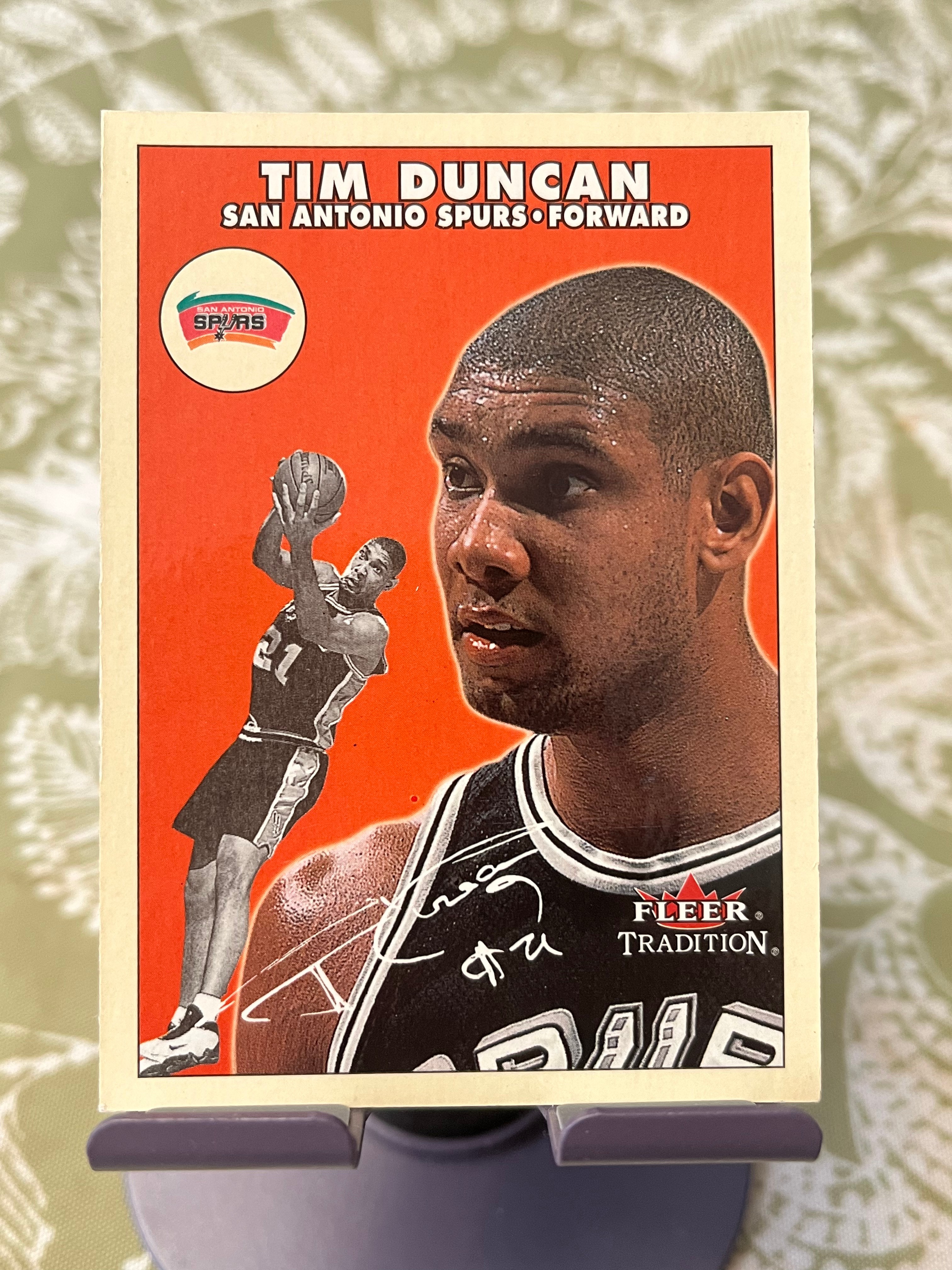 2001 Fleer 老卡 老特 Tim Duncan 蒂姆 邓肯 石佛 马刺【印签 经典复古风格】【边角瑕疵如图 介意勿拍】#1176