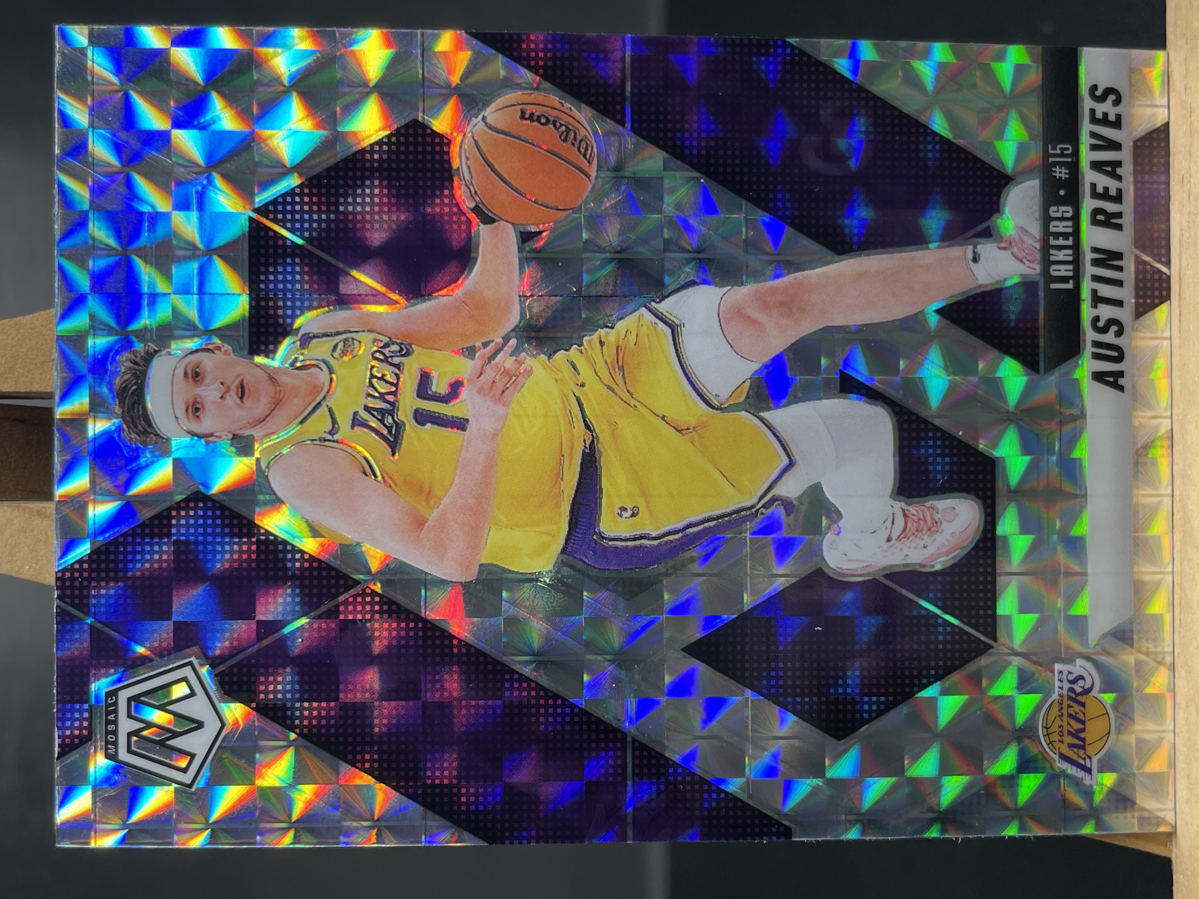 (B6) 2024-25 PANINI 马赛克系列 折射 奥斯汀 里夫斯 湖人 近期大热球星 收藏凑套必备 卡品如图 !!!