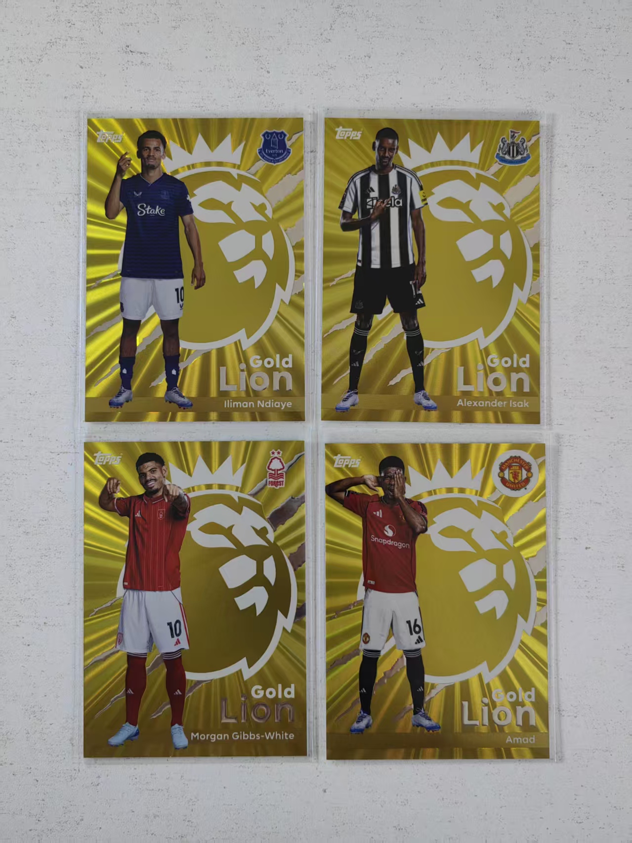 【林林拍卖拜仁】2026 Topps 英超 Hobby 4张 Gold Lion金狮特卡 含阿马达 吉布森怀特 伊萨克 恩迪亚耶