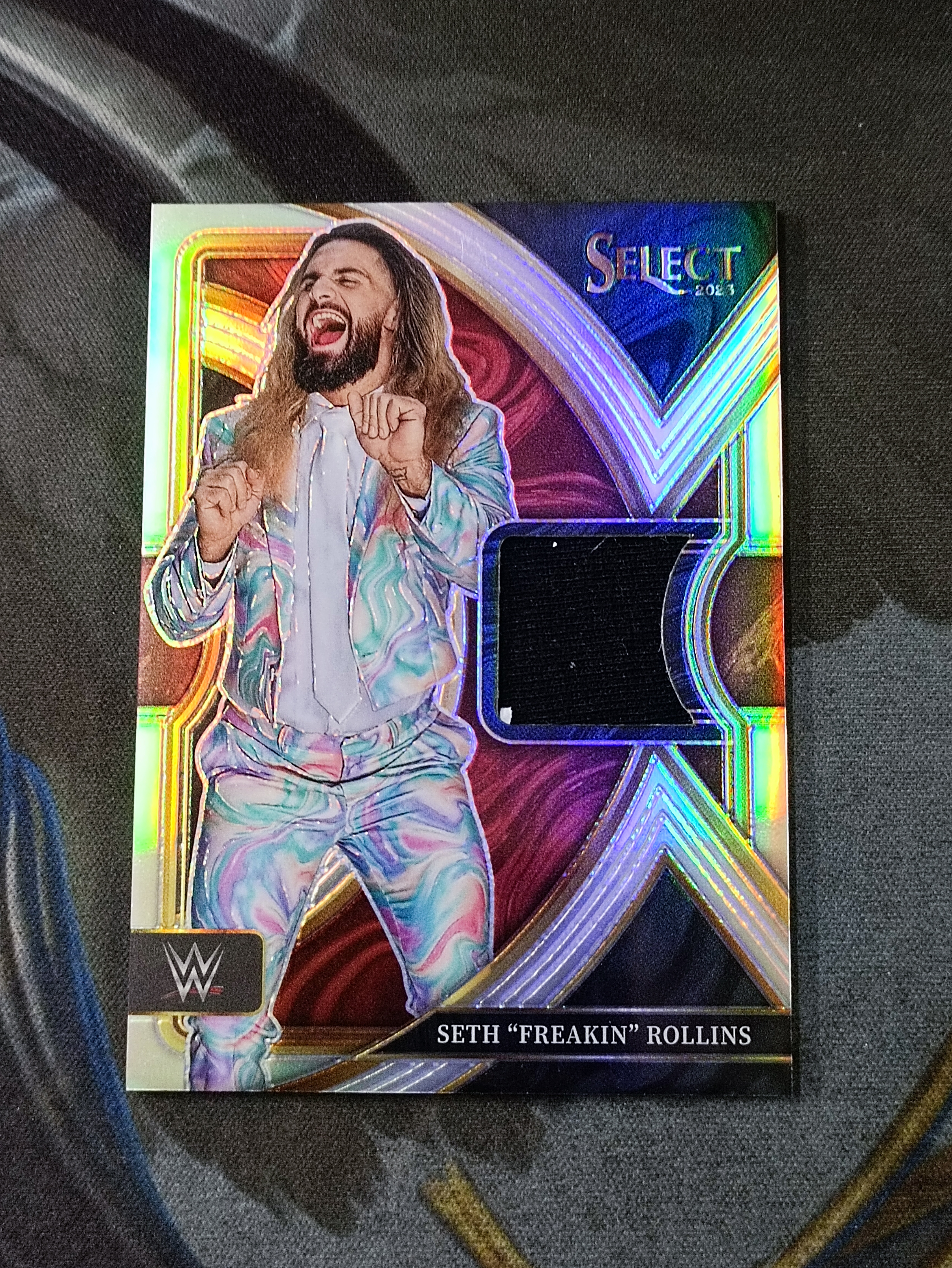 2023 Panini Select WWE Seth “Freakin” Rollins 疯子 赛斯 罗林斯 银折 物料实物 WWE 职业摔角(品见大图微瑕)《苏州卡通》J【ANDY】