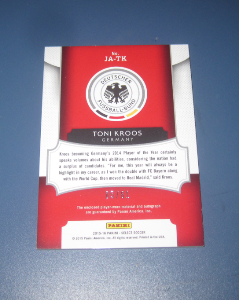 2015-16 Panini Select Toni Kroos 【hurrylin拍卖】 帕尼尼 SELECT 元年 球星卡 球衣卡 签字卡 限量 05/61编 德国 克罗斯 有极微小瑕疵 品相如图