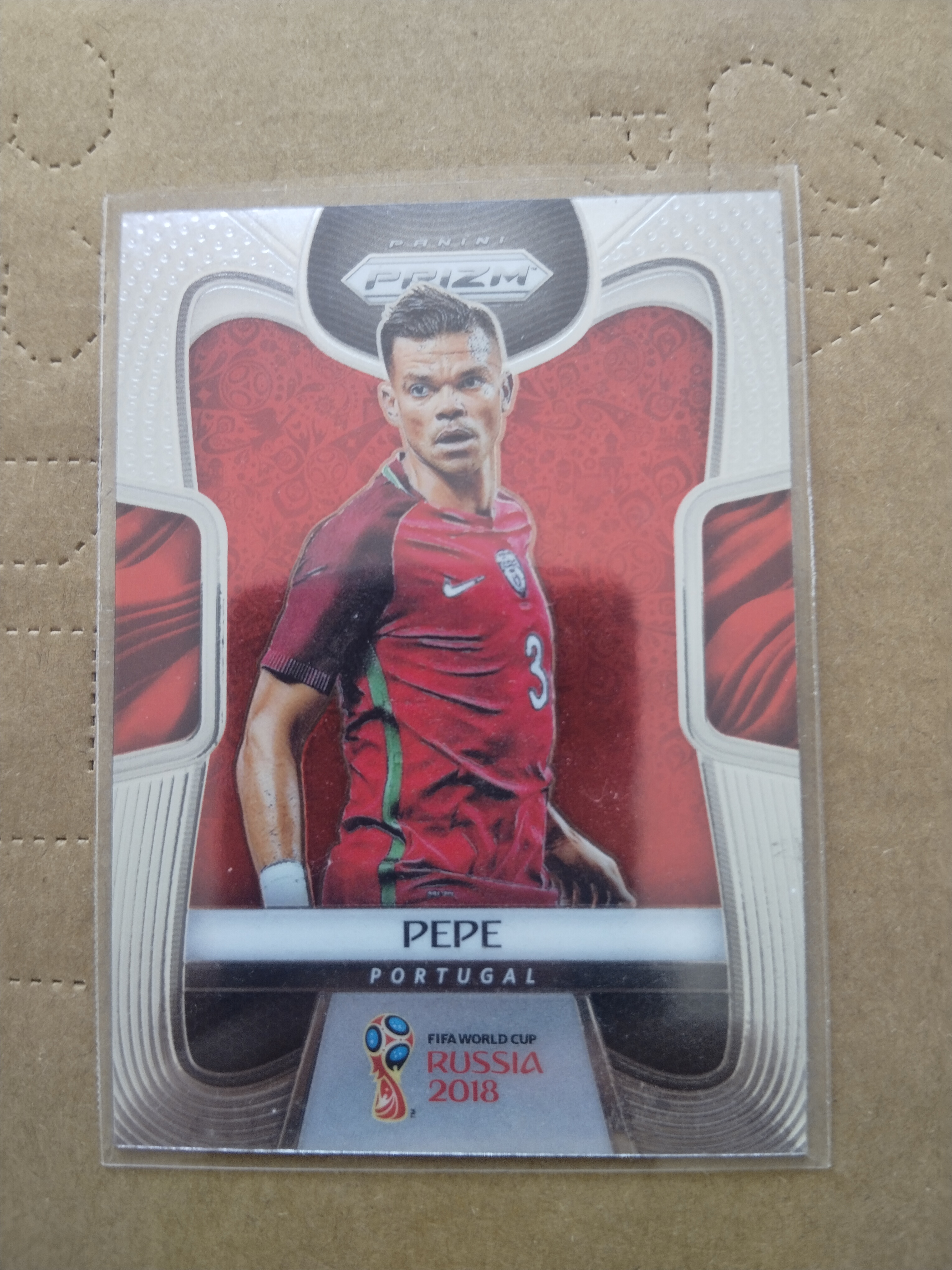 (竞拍前先阅读描述)PANINI帕尼尼 2018俄罗斯世界杯PRIZM 普卡base 葡萄牙 佩佩 第5张凑套必备 品相如图