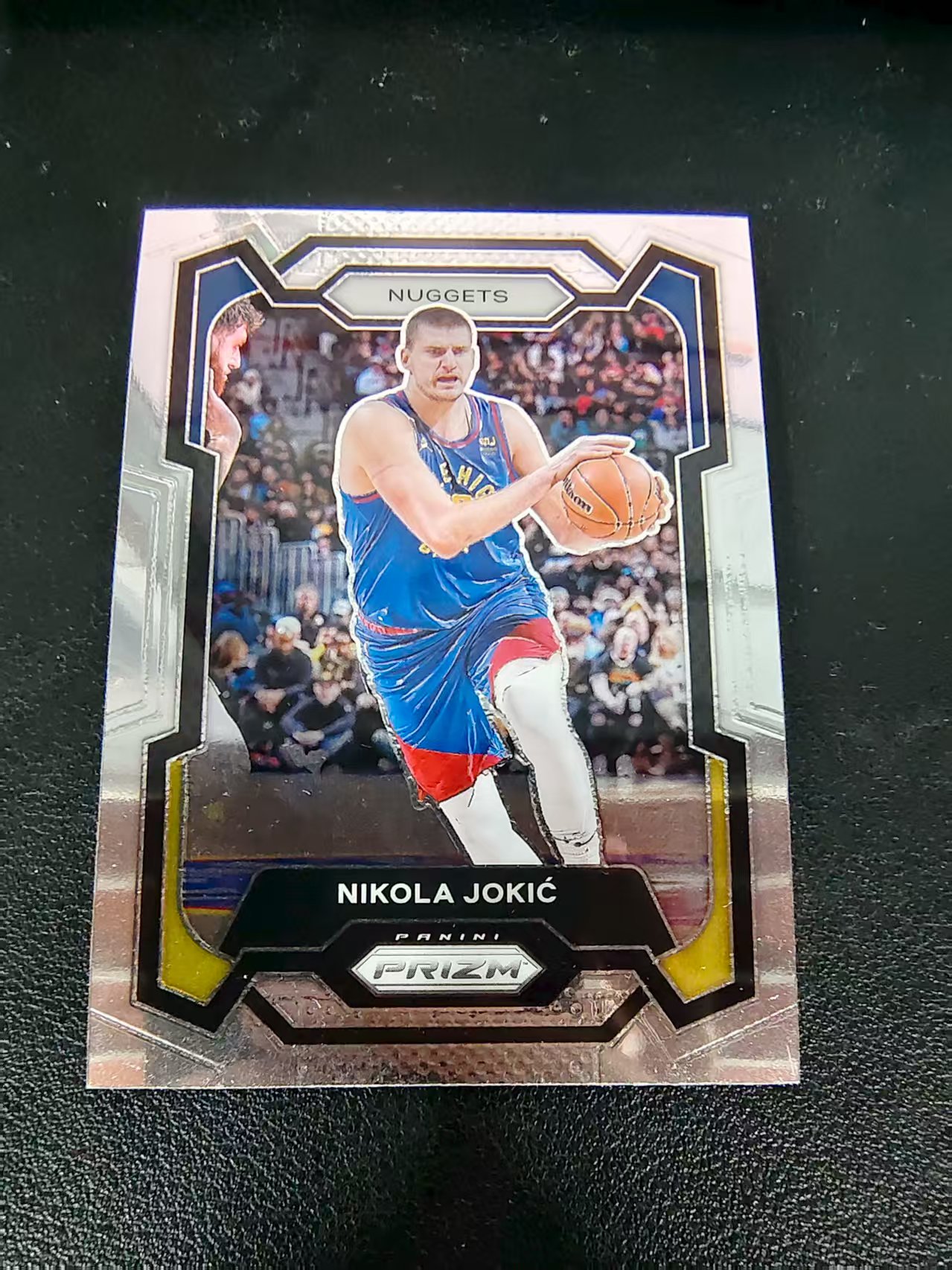 【可合并,不累计】2023-24 Panini Prizm Nikola Jokic 尼古拉 约基奇 约老师 掘金 PZ 划痕 边角微瑕 #17