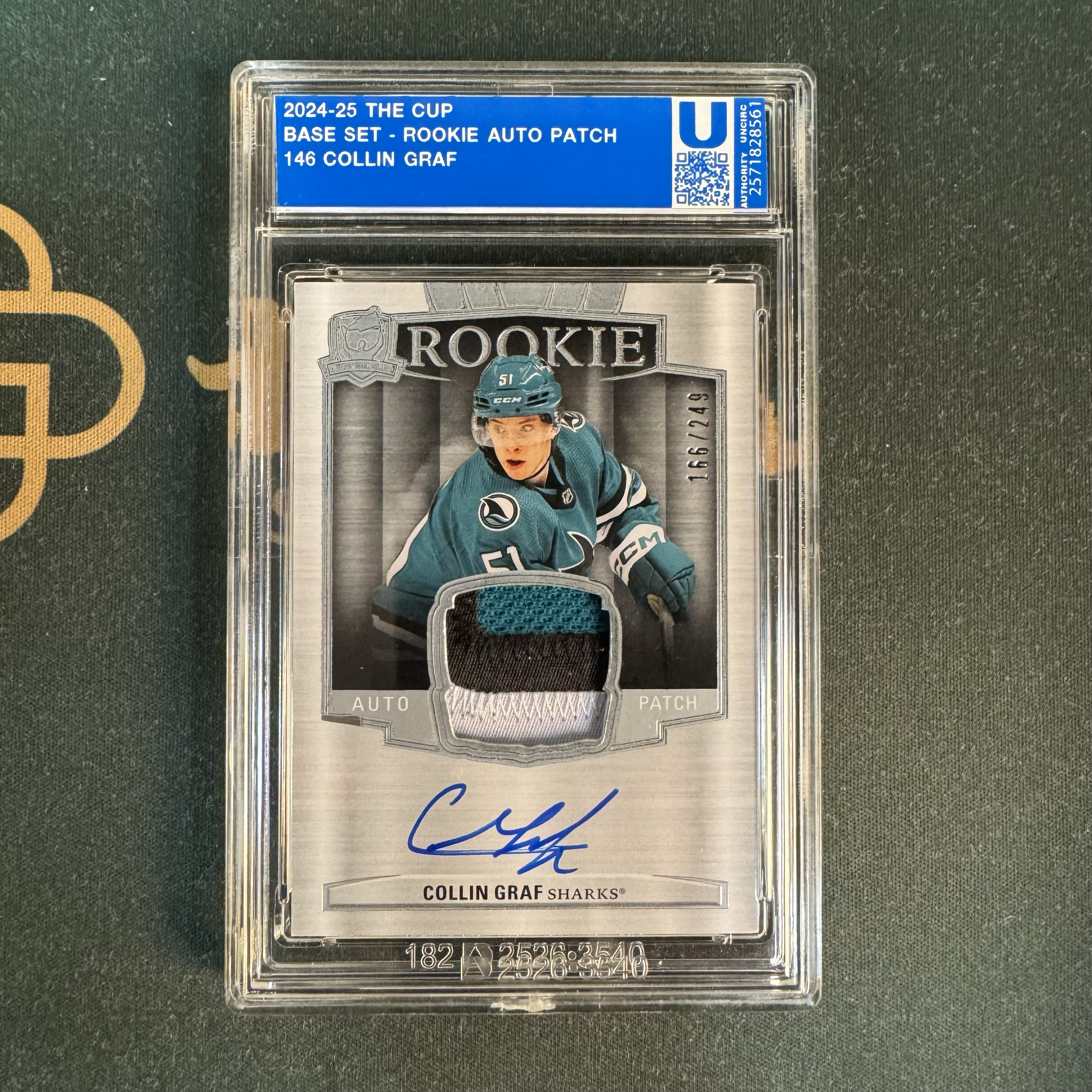 2024-25 Upper Deck The CUP Collin Graf RC 【十三笔】冰球  科林 格拉芙 鲨鱼队  签字 签名 物料切割 249编 原封砖 卡品如图（YY)