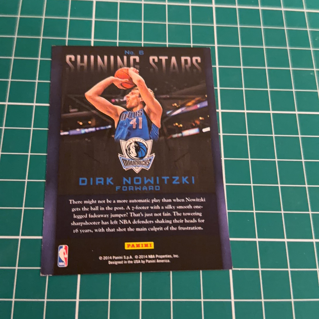 2014-15 Panini Americana Dirk Nowitzki S.p.a. 德克诺维斯基 诺维茨基 司机 德国战车 聚光灯特卡 闪卡 十年老卡 绝版卡 稀有大比例