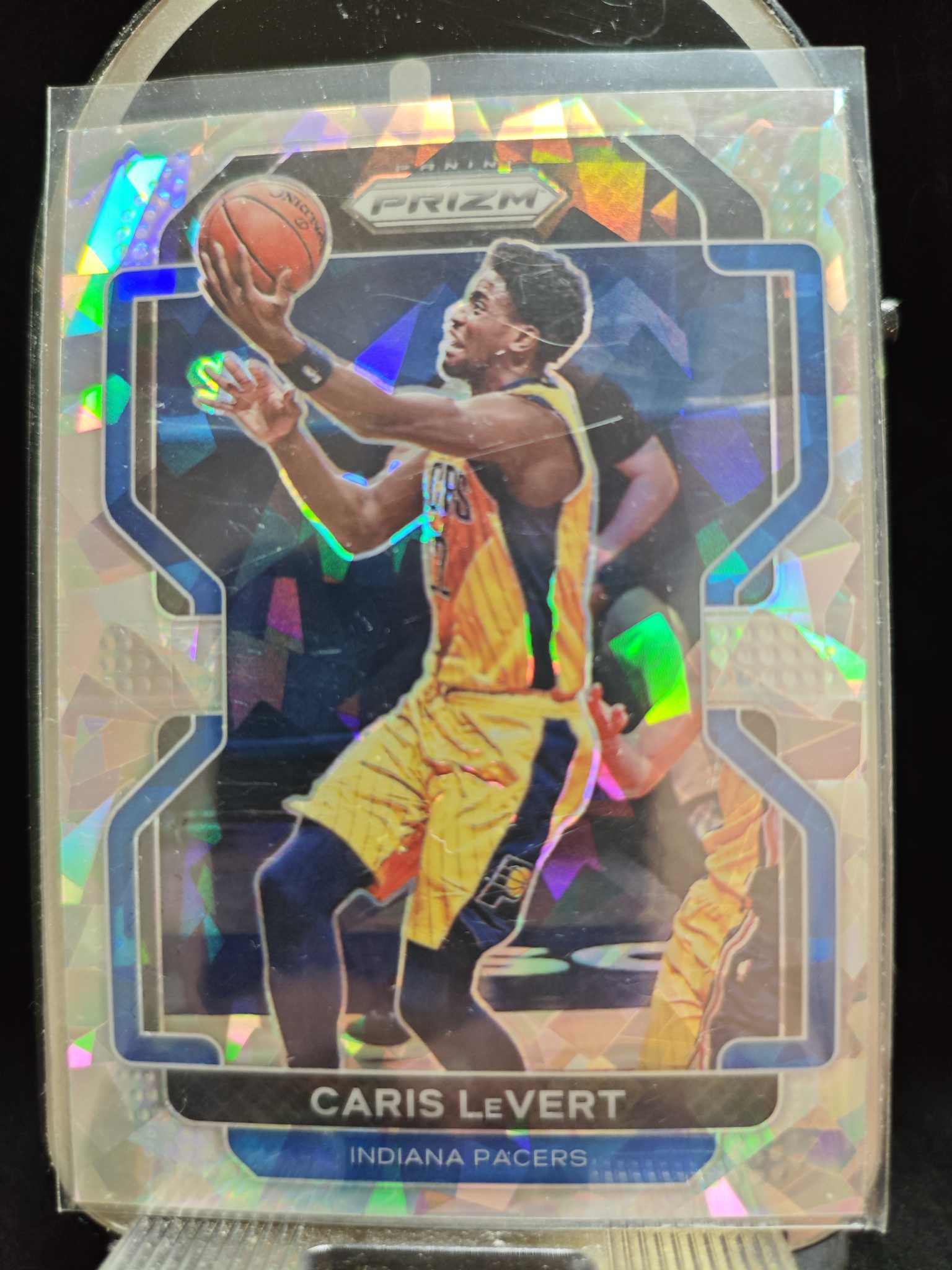 2021-22 Panini Prizm Caris LeVert 卡里斯勒夫特碎冰特卡！