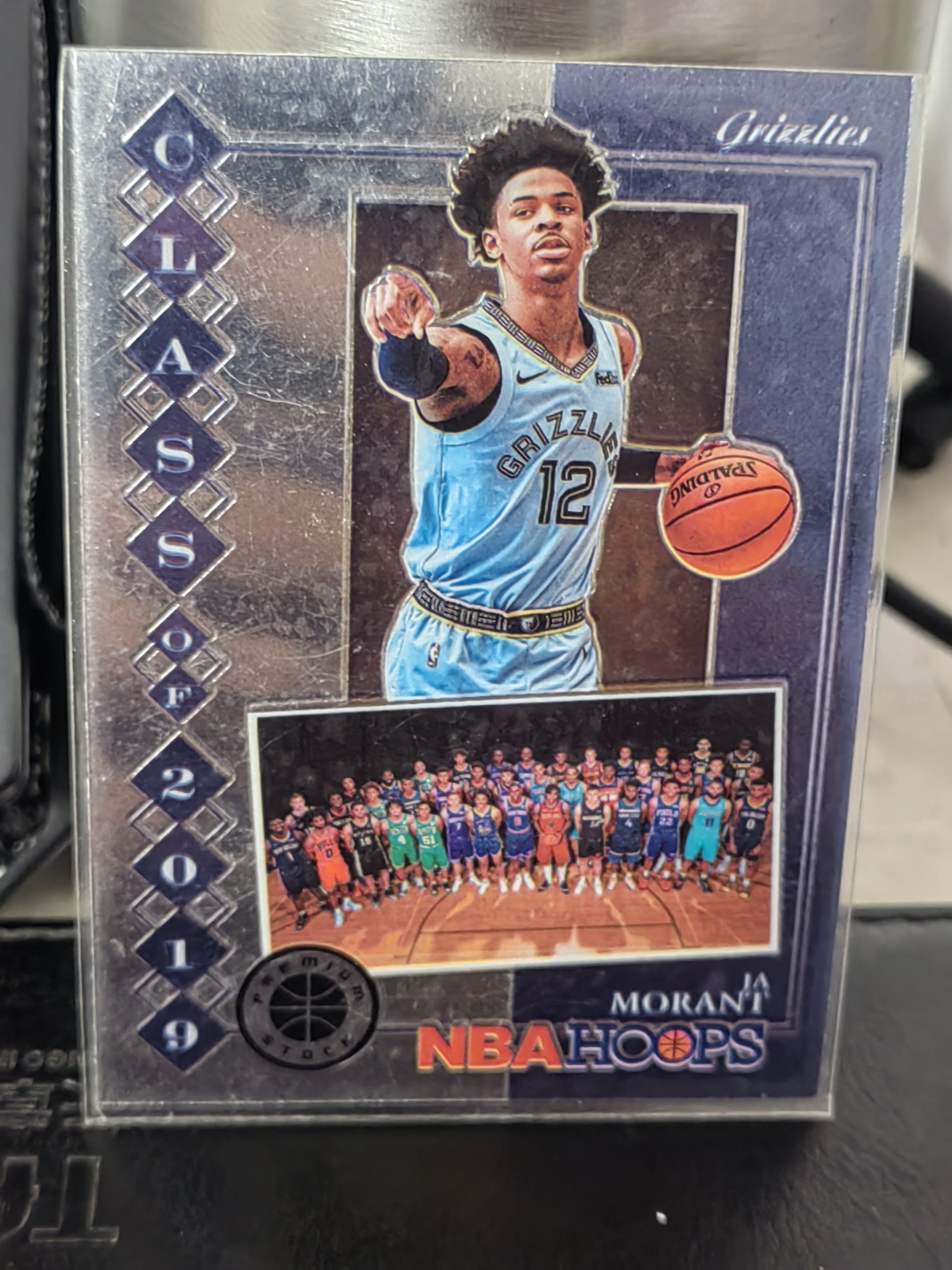 2019-20 Panini Hoops Premium Stock Ja Morant RC Hoops 贾 莫兰特 灰熊 篮 2019届 新秀 全家福 白边白角 不保卡品 卡品如图