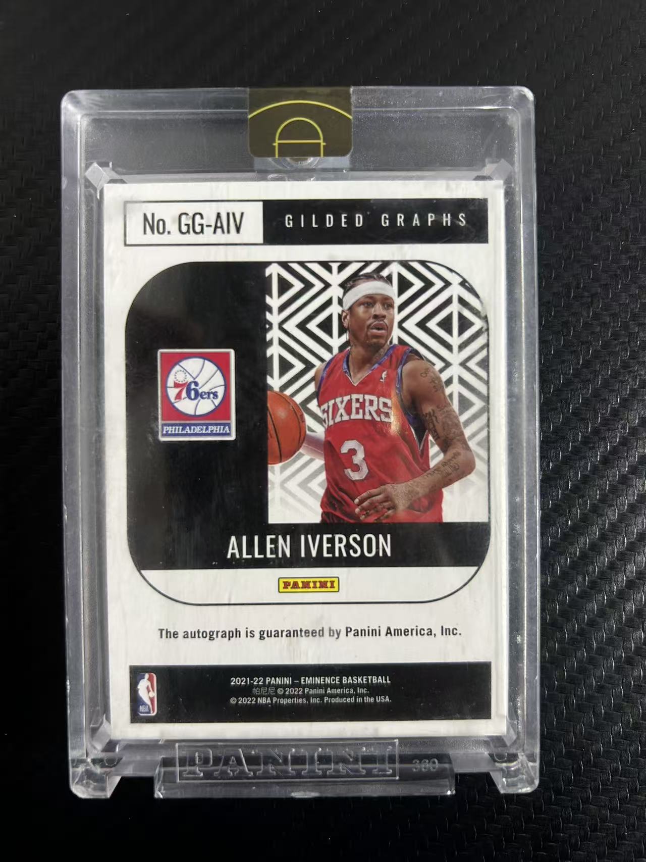 2021-22 Panini Eminence Allen Iverson #GG-AIV【灯灯拍卡】 大真金 答案 低编 签字 卡签 阿伦 艾弗森 08/10编 76人 稀有 收藏投资必备【麦浪风】