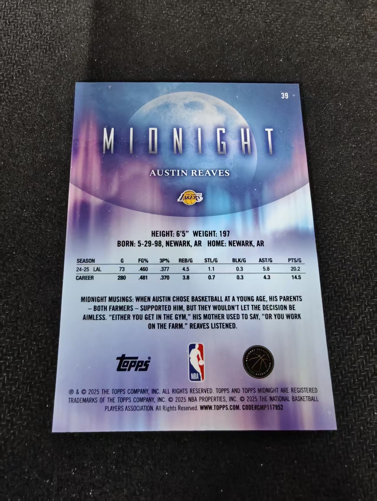 2025-26 Topps Mionight Austin Reaves 午夜 湖人 奥斯汀 里夫斯 折射 瑕疵如图