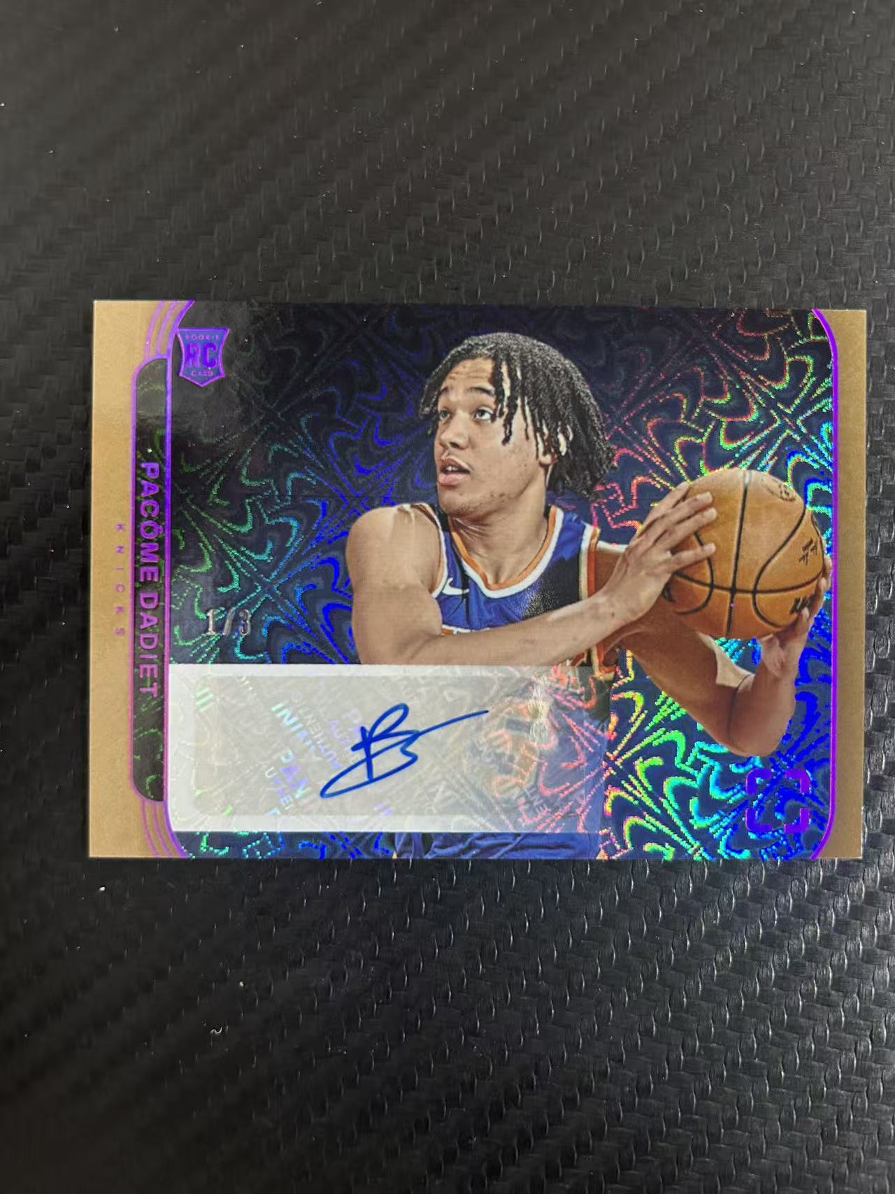 2024-25 Panini Photogenic Pacome Dadiet RC #RA-PAC【灯灯拍卡】上架 新秀年 RC 尼克斯 帕科姆 达迪耶 折射 1/3编 首编 超低编【雪茄】