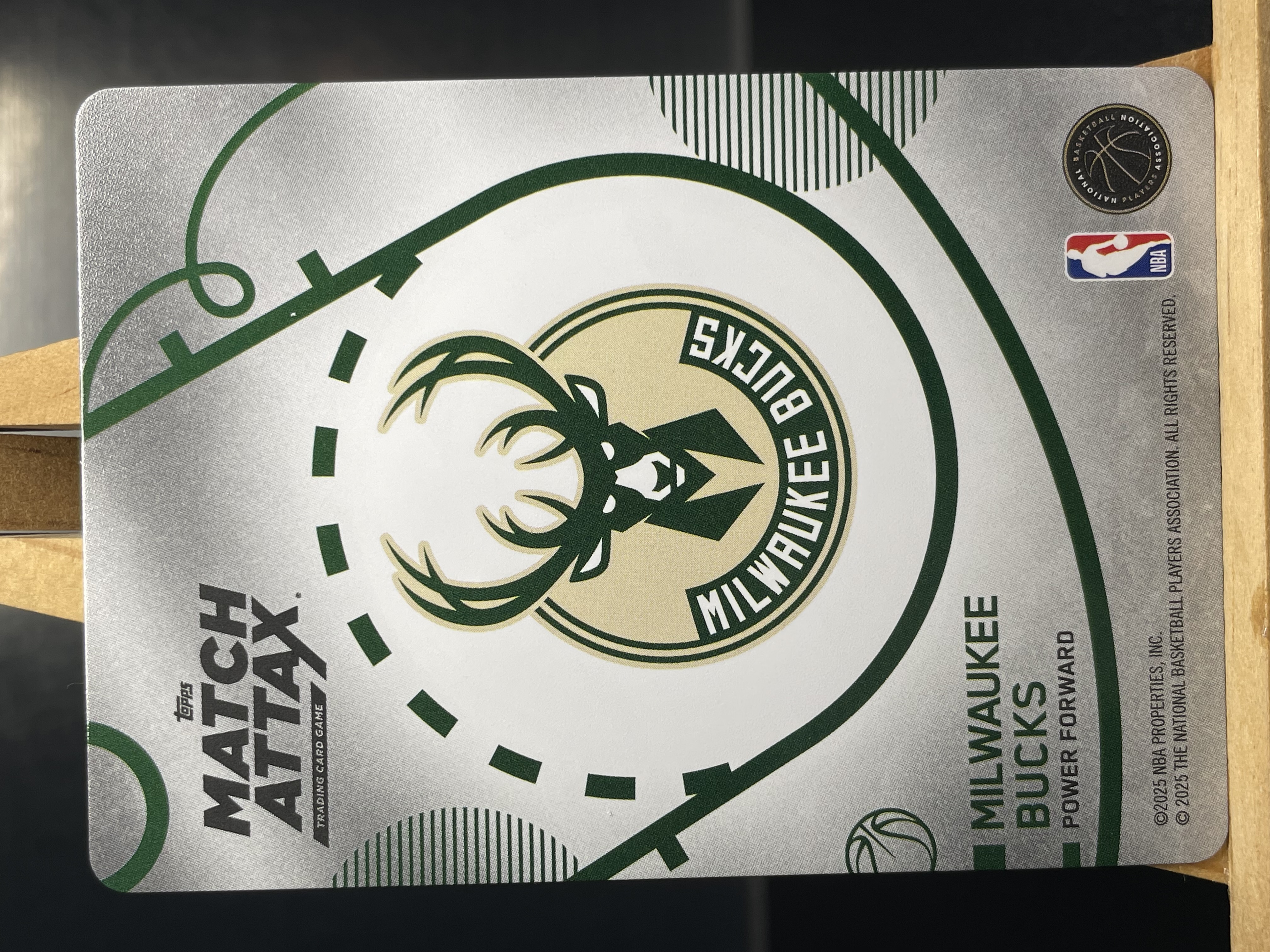 (A11) 2025 Topps 折射 字母哥 扬尼斯 阿德托昆博 雄鹿 实卡好看 收藏凑套必备 卡品如图 !!!