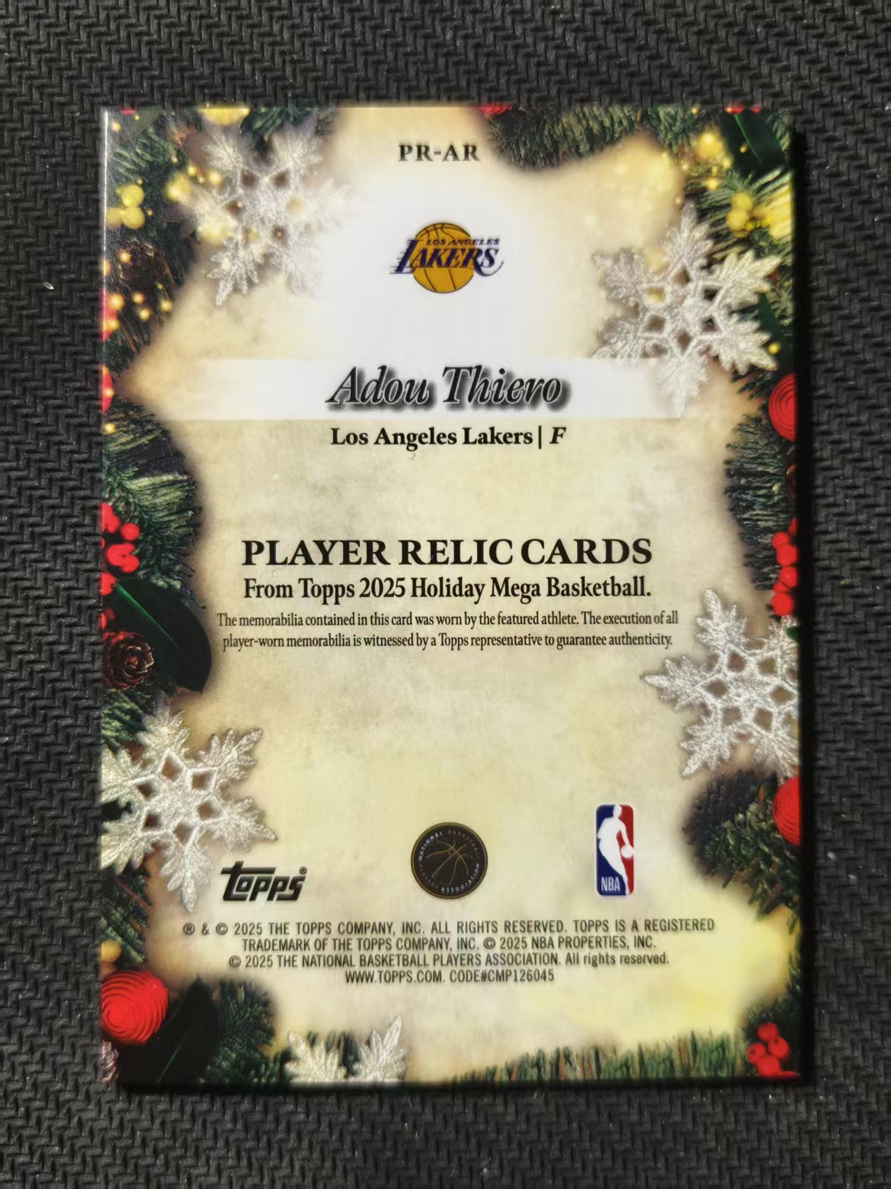 2025 Topps Holiday Adou Thiero RC 新秀 湖人 阿杜 蒂耶罗 圣诞 小窗 物料 #滨滨