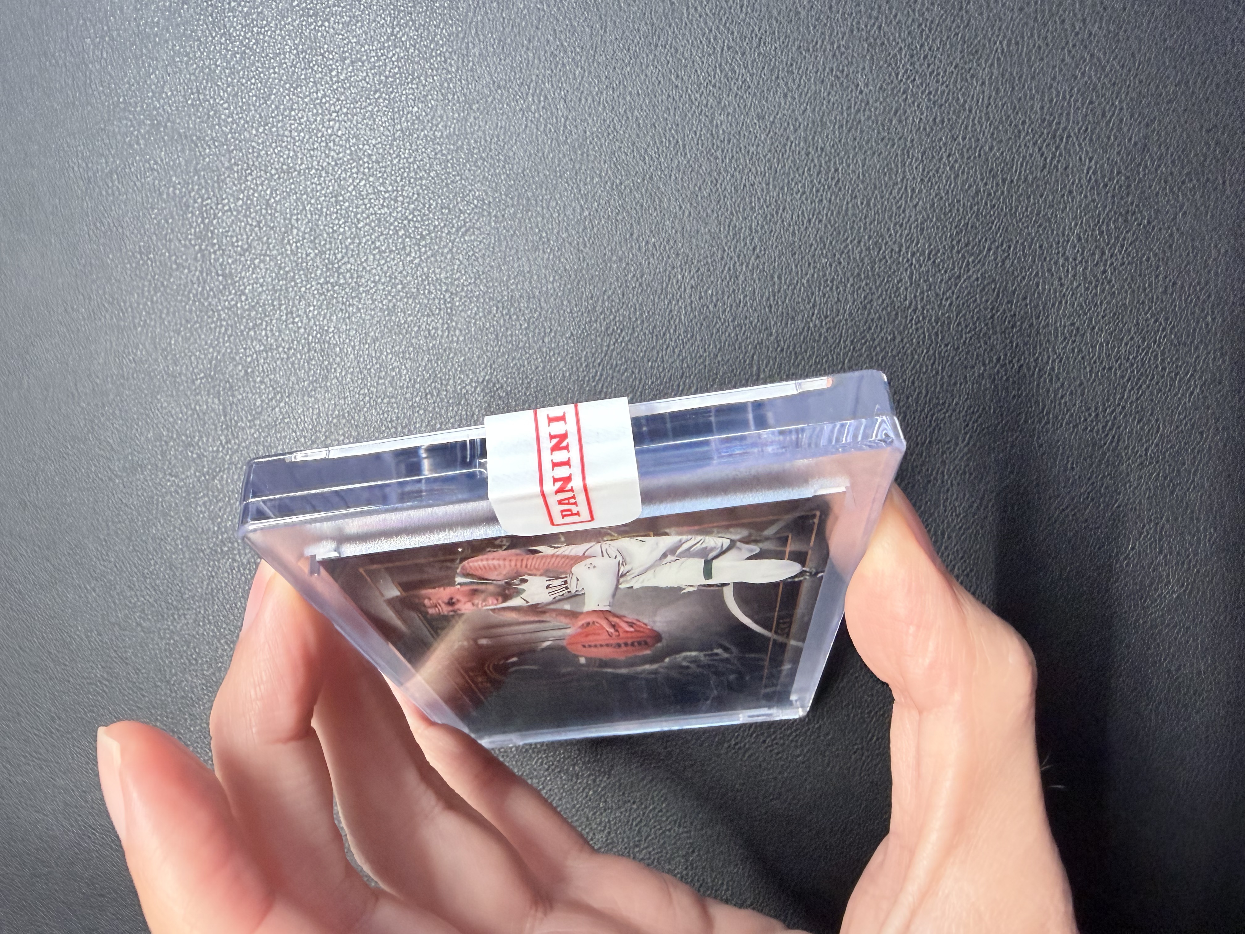 2024-25 Panini Noir Damian Lillard 达米安 利拉德 利指导 Noir 末年聚光灯 系列HIT 99编 银笔卡签 签字 单一平行 雄鹿选图 开拓者老大 选图超帅 原封砖