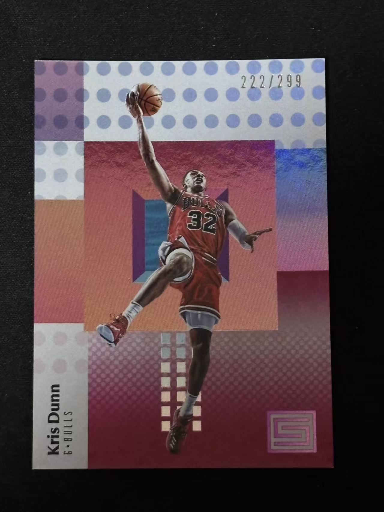 2018 Panini Status Kris Dunn 【磊子球星卡】公牛 克里斯 邓恩 折射 299编 小粉红 卡品如图
