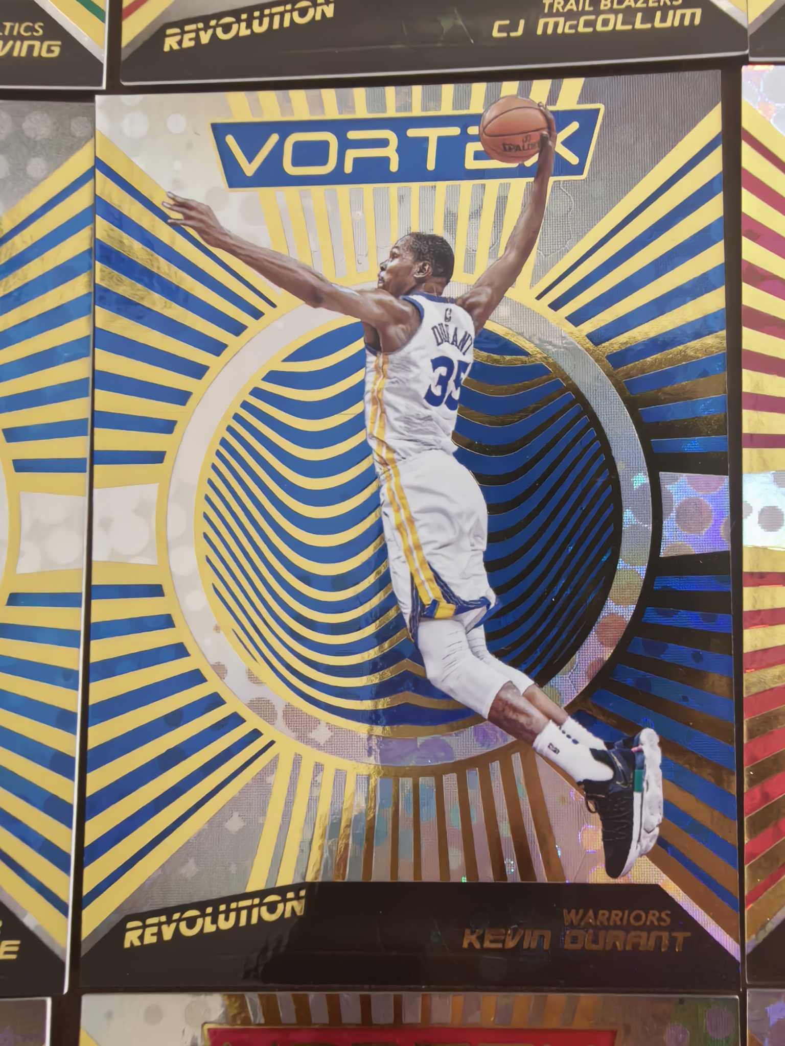 【套卡王】2018-19 革命系列 vortex特卡 全套35张齐 詹姆斯 库里 字母哥 杜兰特 哈登 浓眉 塔图姆 诺维斯基等 实卡很闪 很漂亮 少见 不保每张完美品 介意勿拍(不累计)
