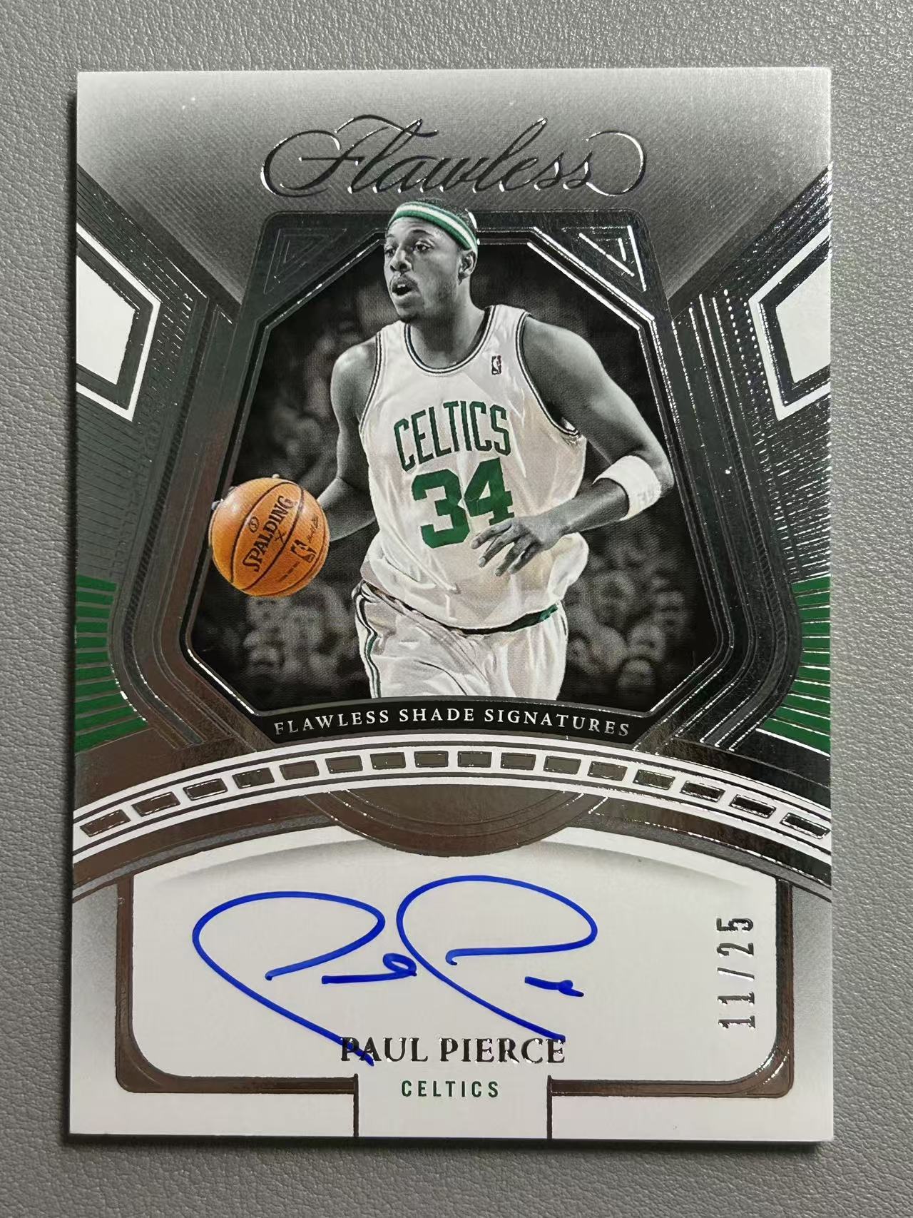 【阿泽代卖】2023-24 Panini Flawless 手提 Paul Pierce 凯尔特人 保罗 皮尔斯 真理 签字 卡签 /25编 Shade 名宿 选图巨帅 卡品如图 介意勿拍-硕哥