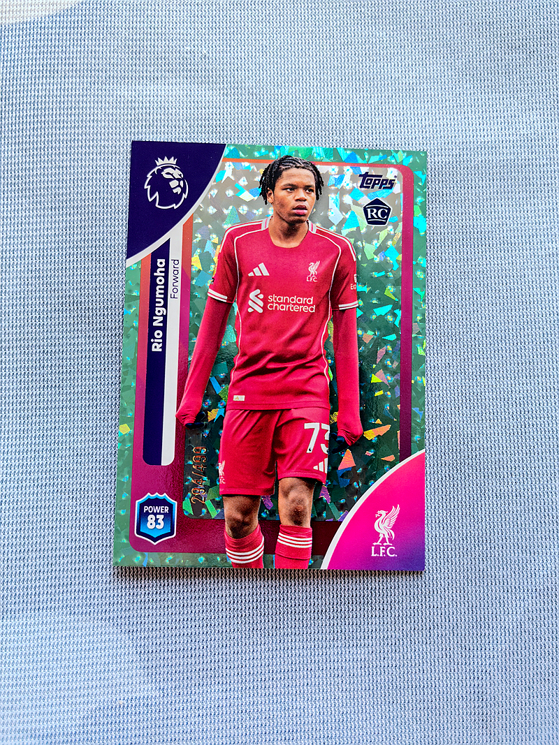2025-26 Topps 英超 Rio Ngumoha 里奥·恩古莫哈 新秀 RC 绿碎冰 294/499 利物浦 超新星 红军 英格兰 绝杀纽卡 未来可期 罗·
