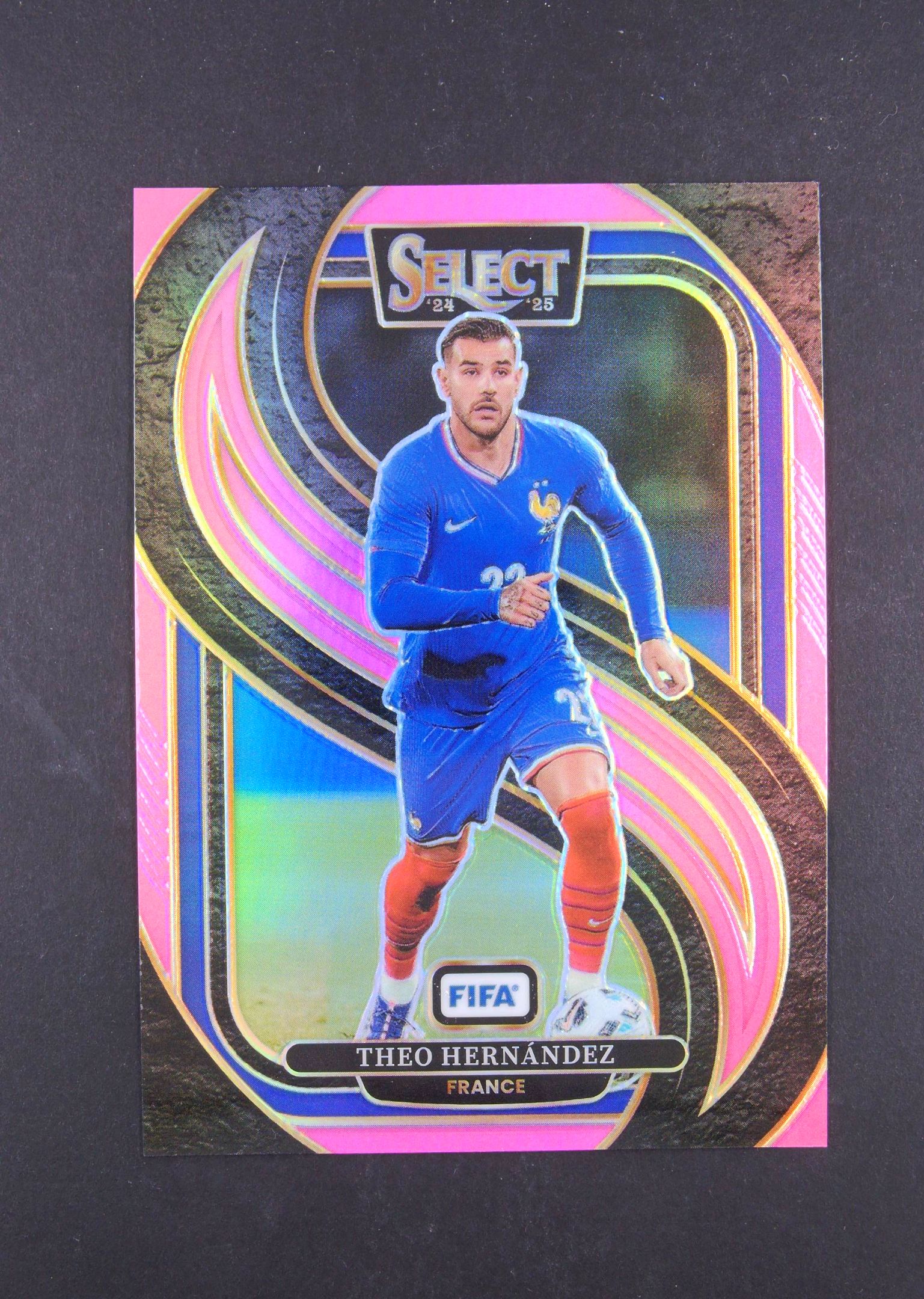 2024-25 Panini select Theo Hernández 埃尔南德斯 粉折 法国 59编 夹层 二级 select 战神无双拍卡 (cjm)
