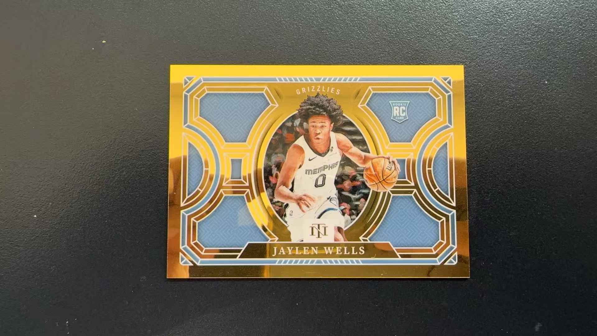 【Pw代卖】2024-25 Panini National Treasures 国宝 灰熊 杰伦威尔斯 新秀 RC Treasured Metals 珍宝金属特卡 5/10编 金版 收藏必备 萝卜哥