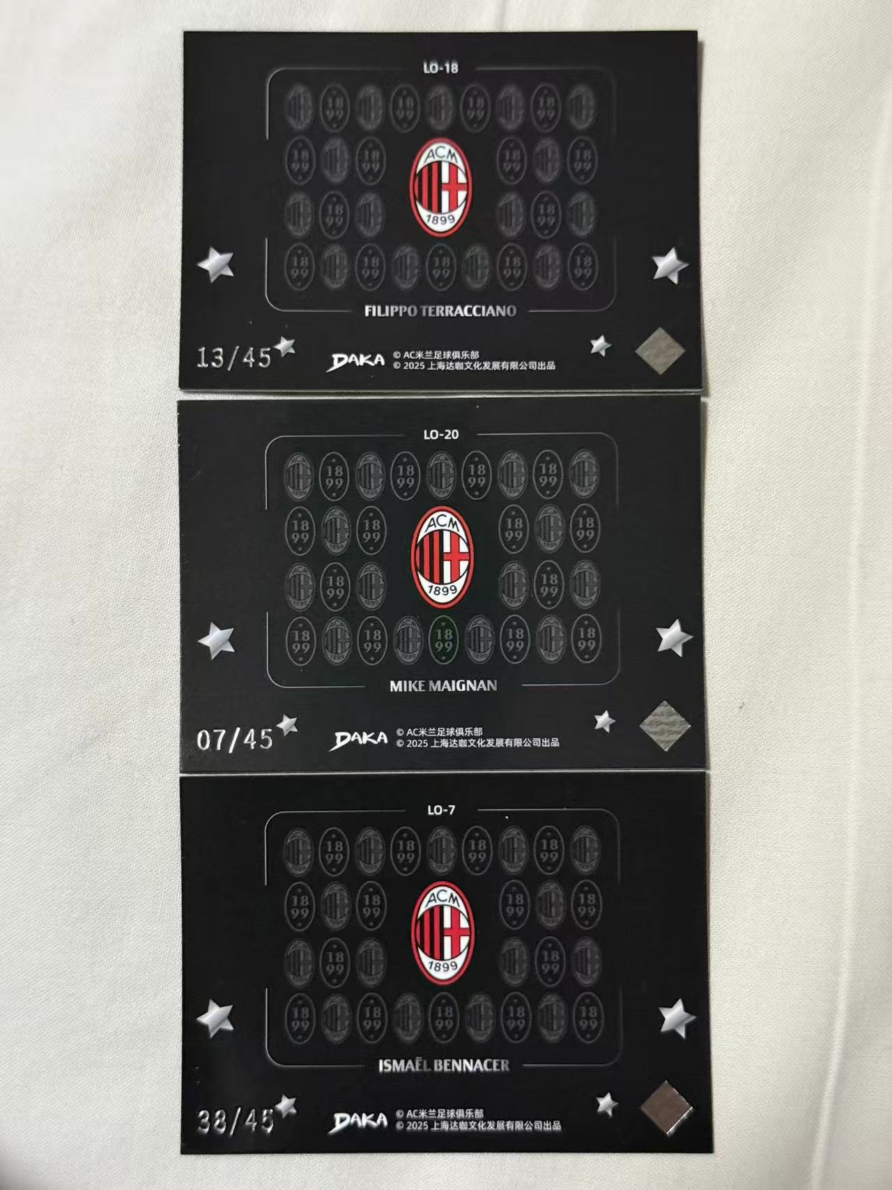 2024-25 DAKA AC米兰队盒 Mike Maignan 【mxn拍卖】达咖 达卡 迈尼昂 本纳赛尔 泰拉乔诺 45编 老虎机 特卡 AC米兰 AC MILAN 意大利法国 凑套必备 不发到付