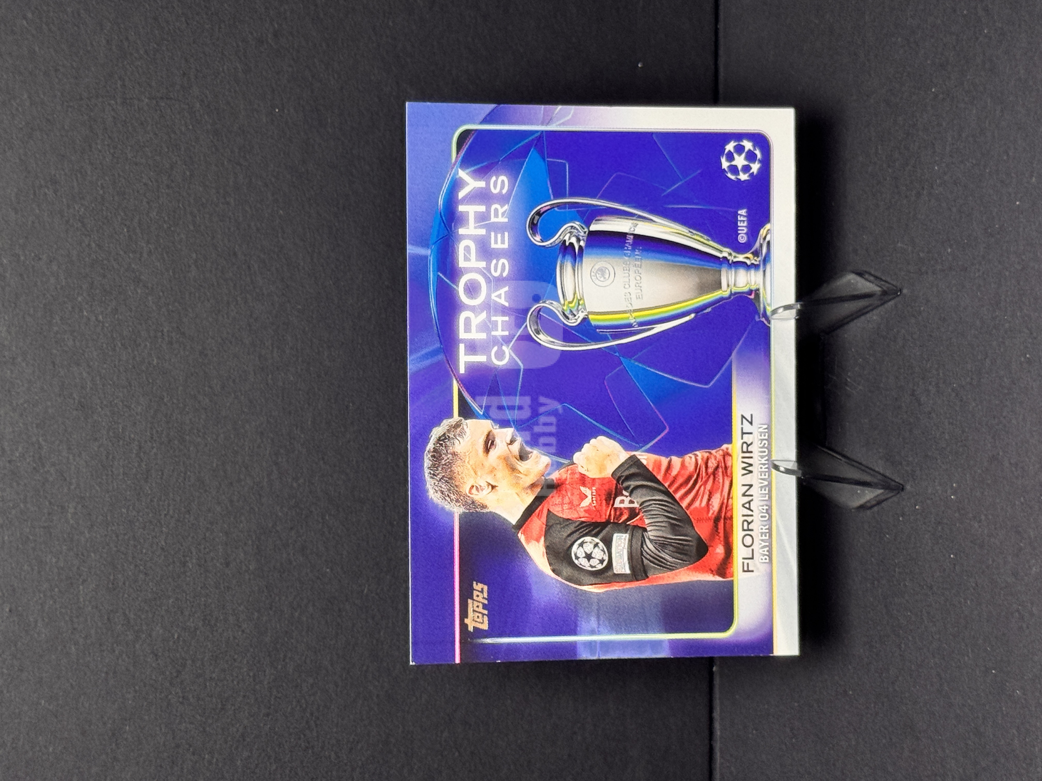 2025 Topps UCC Florian Wirtz 欧冠 勒沃库森 维尔茨 Trophy Chasers 奖杯追逐者特卡 实卡精美 收藏必备 卡品如图【星爷代拍】 A2-3