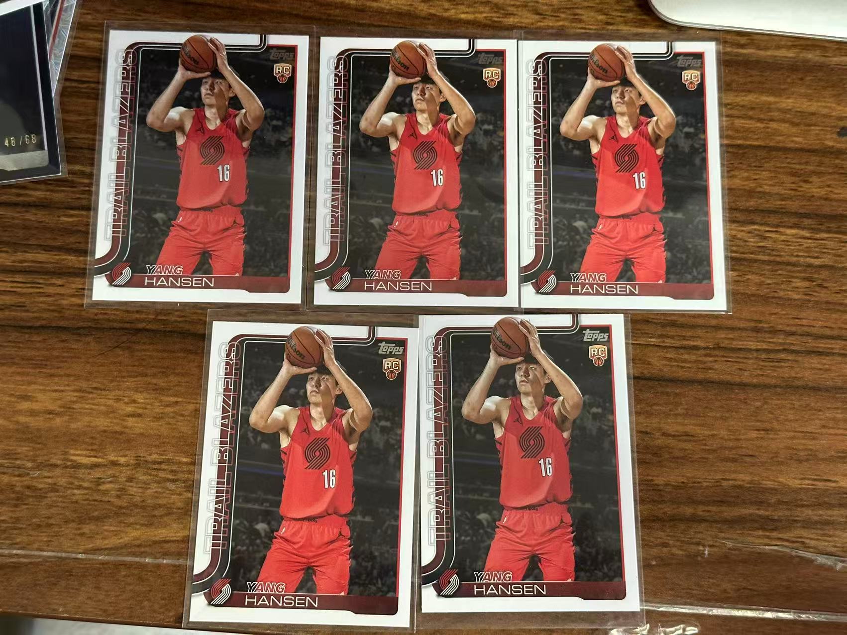 2025 Topps Topps 杨瀚森 RC 开拓者 杨瀚森 新秀 base【小姨 李】