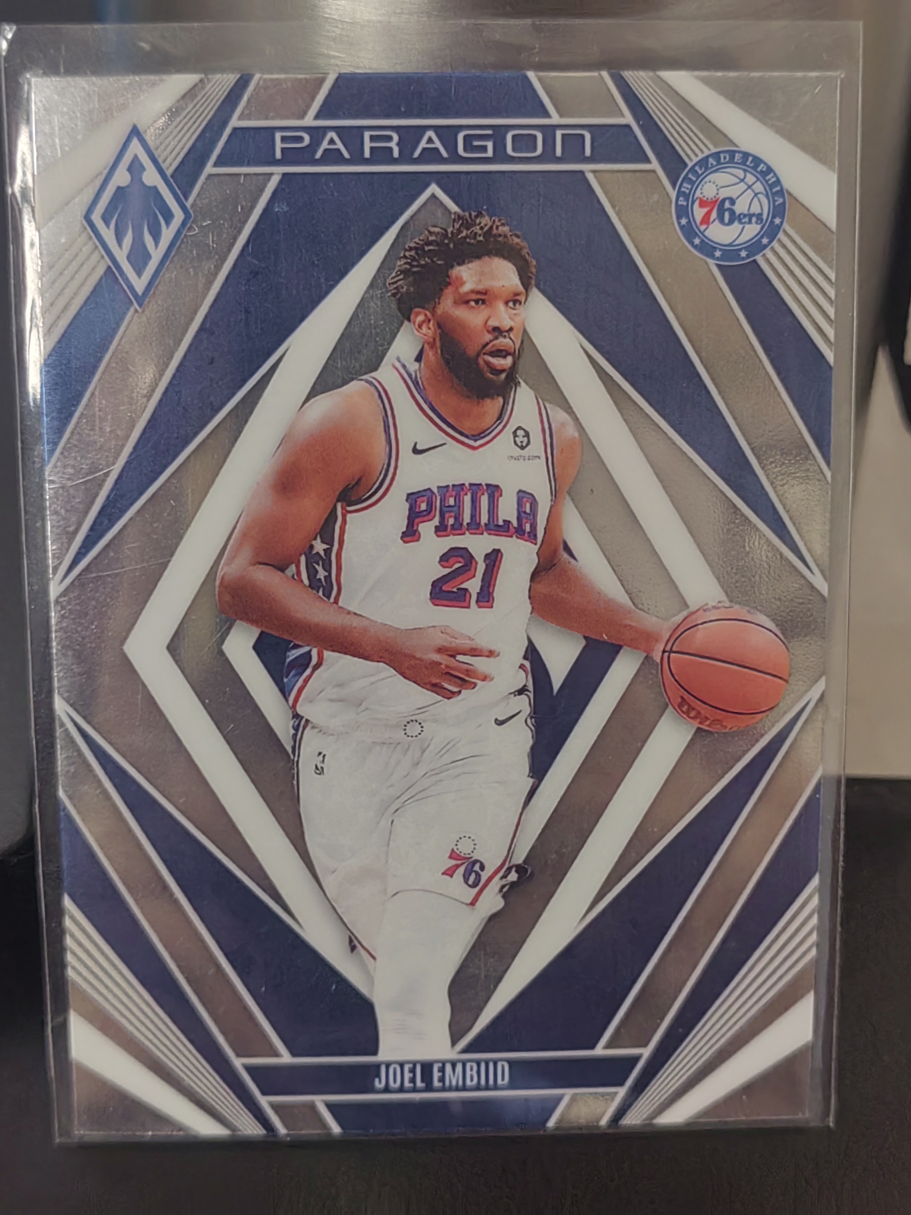 2023-24 Panini Phoenix Joel Embiid 凤凰 乔尔恩比德 大帝 76人 篮 白边白角 不保卡品 卡品如图