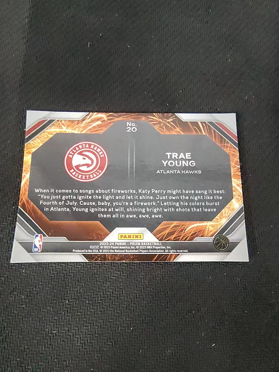 【可合并,不累计】2023-24 Panini Prizm Trae Young 特雷杨 吹杨 老鹰 烟花特卡 PZ 划痕 边角微瑕 介意勿拍 #20