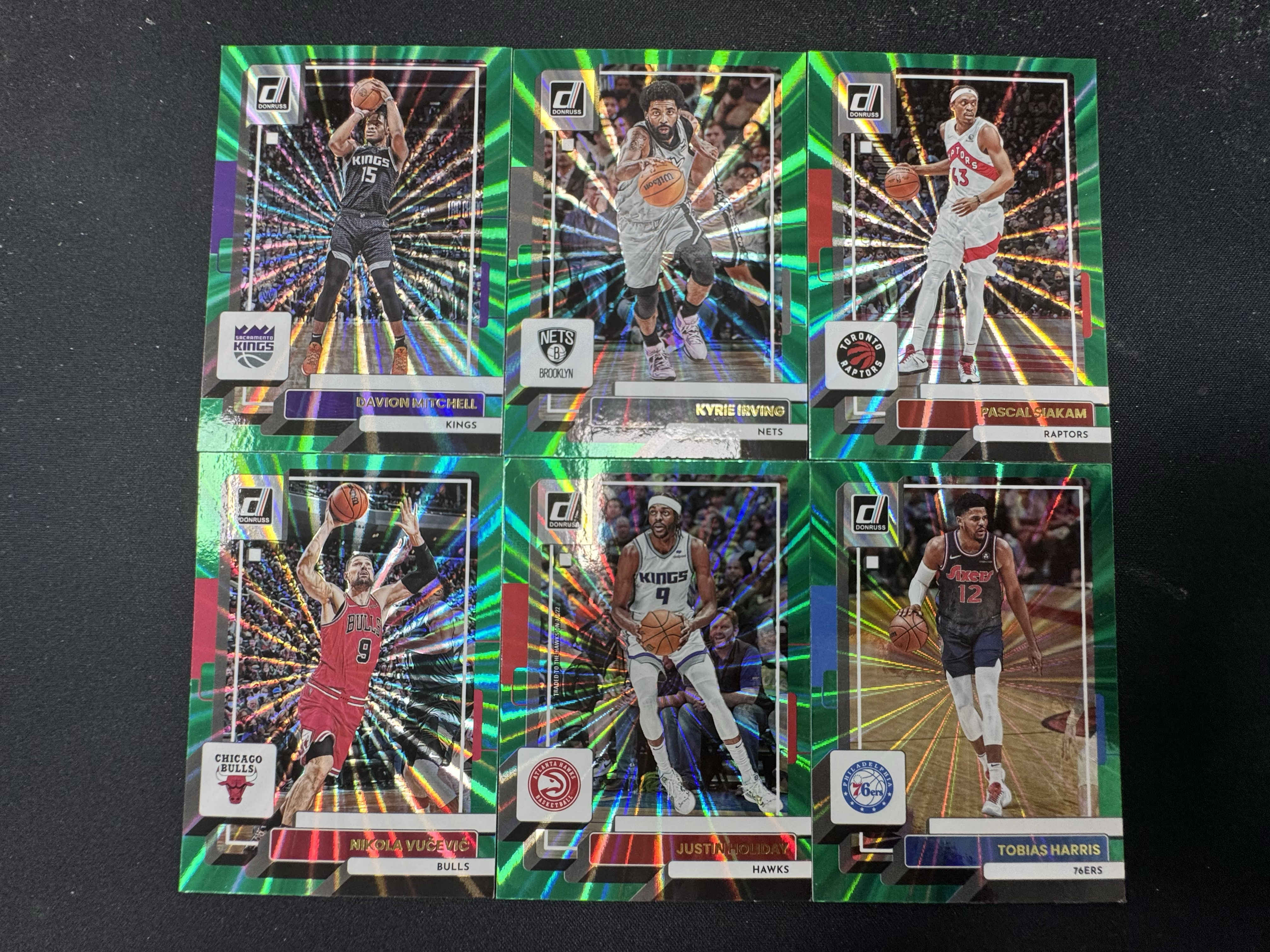 2022-23 Panini Donruss 杜蕾斯 米切尔 欧文 西亚卡姆 武切维奇 霍勒迪 哈里斯 绿佛光折 折射 6张打包lot组 Hzo7