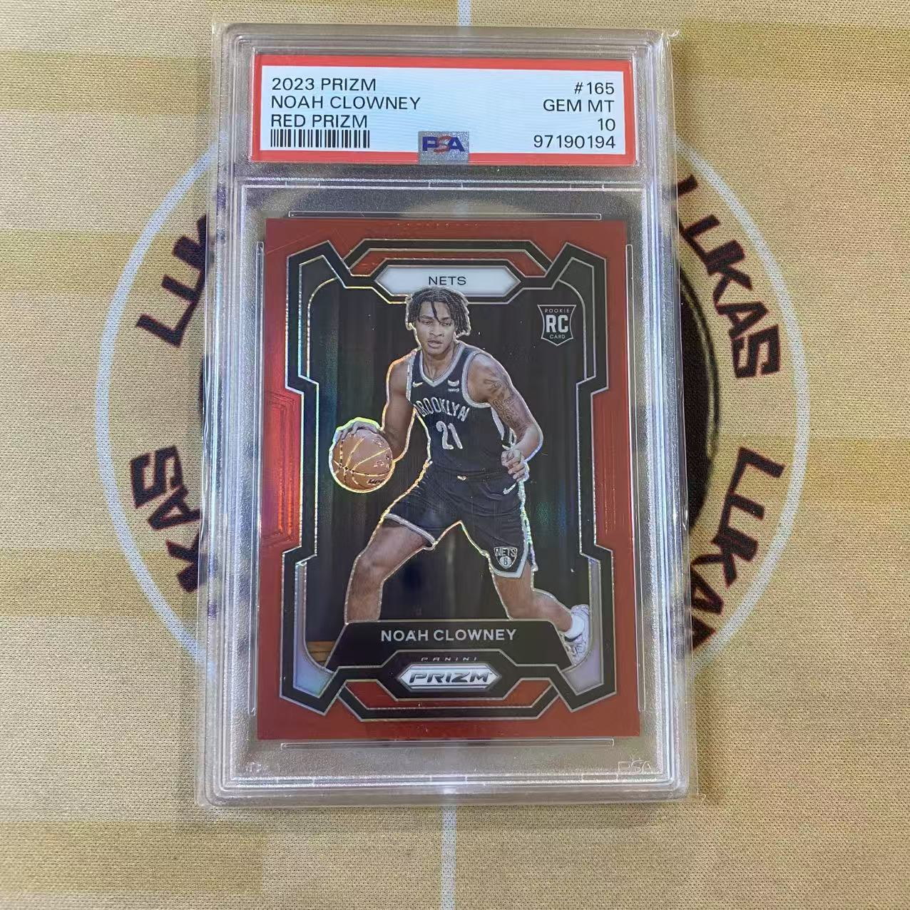 撸卡厮 Lukas 2324 prizm 篮网 潜力新秀 诺厄 克洛尼 Noah Clowney 299编 红折 新秀折 psa10分 完美卡品(人种)