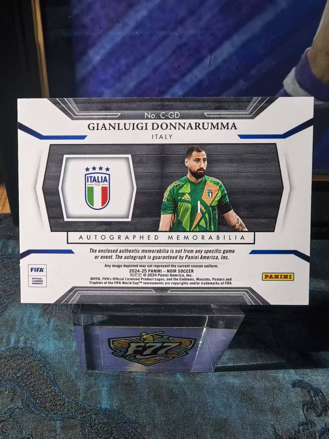 2024-25 Panini Noir AUTOGRAPHED MEMORABILIA 足球诺尔 吉安路易吉·唐纳鲁马 05/10编 金平行 球衣物料 签字 AC米兰 巴黎圣日耳曼 意大利 收藏必备