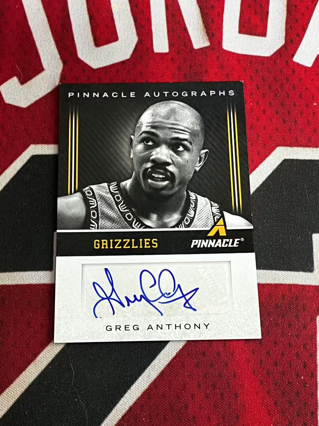 【接寄拍费率低至5%含卡淘手续费】2013-14 PANINI PINNACLE 顶峰系列 灰熊名宿 格雷格安东尼 签字卡 专收凑套必备【烂臭嘴拍卖】