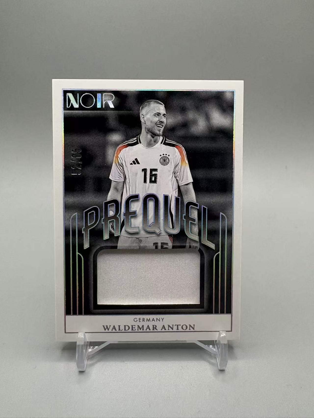 2024-25 Panini Noir anton 【灰灰代拍】全新 足球 诺尔 瓦尔德马尔 安东 /85编 球衣 物料 切割 德国 随无