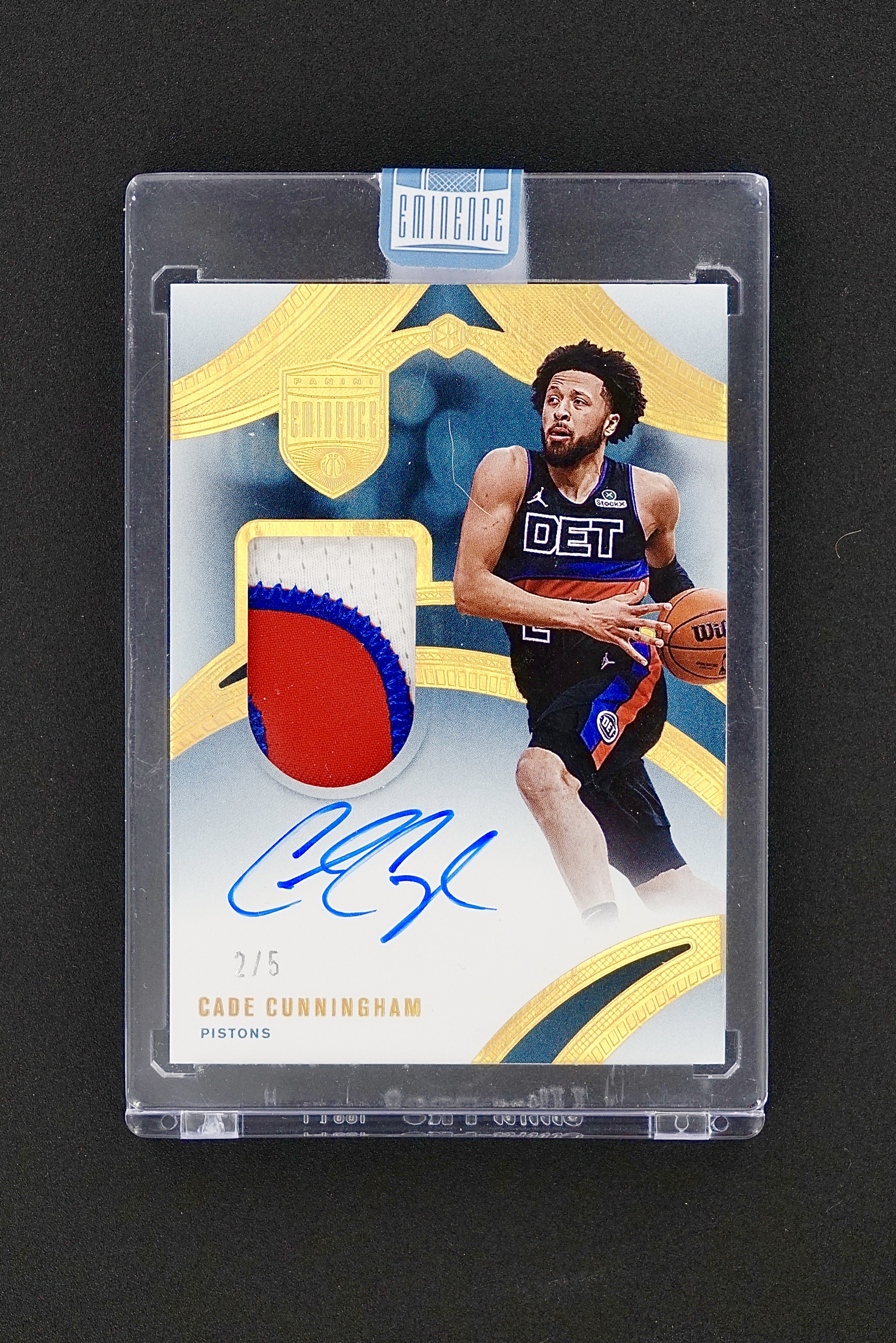 2024-25 Panini Eminence Cade Cunningham CC 坎宁安 康宁汉姆 2/5编 同背 签字 超低编 亲穿落场GU球衣 三色暴力切割 PA 金闪版 活塞 原封砖 包壳