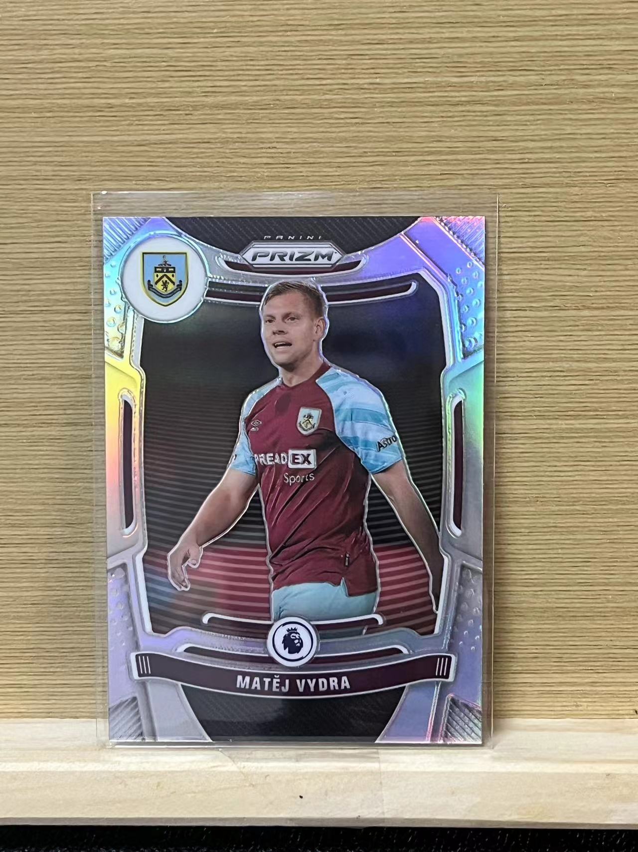 2021-22 Panini Prizm Matej Vydra 维特拉 伯恩利  英超 pz 银折 卡品如图  凑卡收藏必备 A7