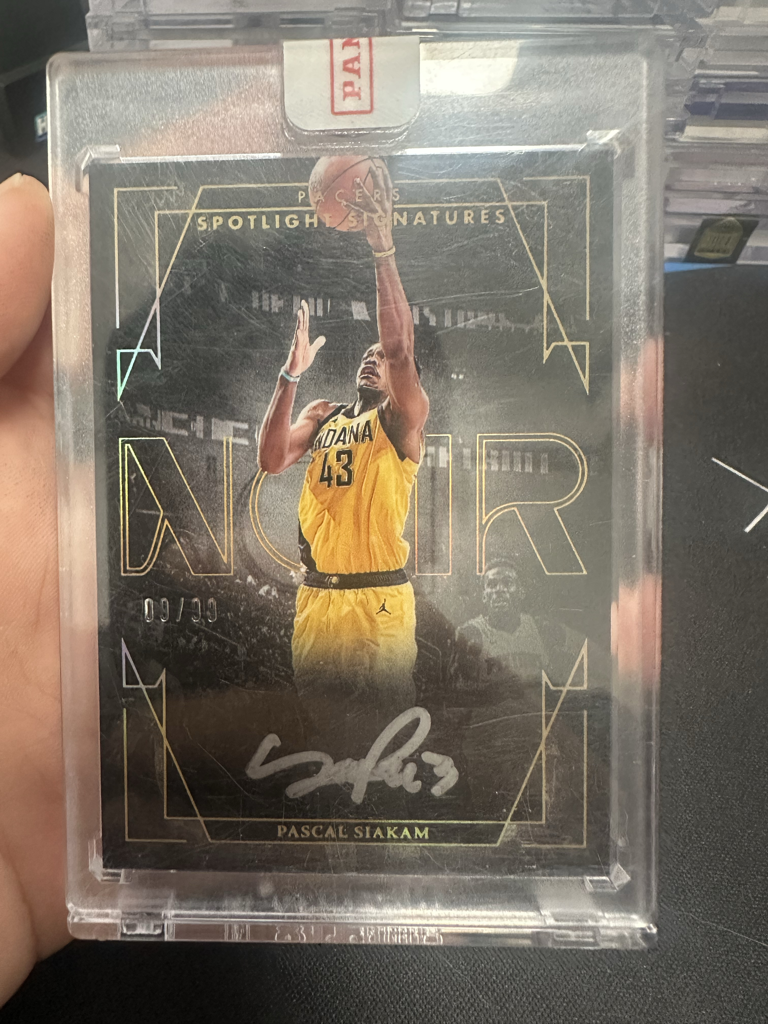 2024-25 Panini Noir Pascal Siakam 西亚卡姆 诺尔 /99编带编限量 签字 银笔卡签 聚光灯 步行者队/原封砖 添